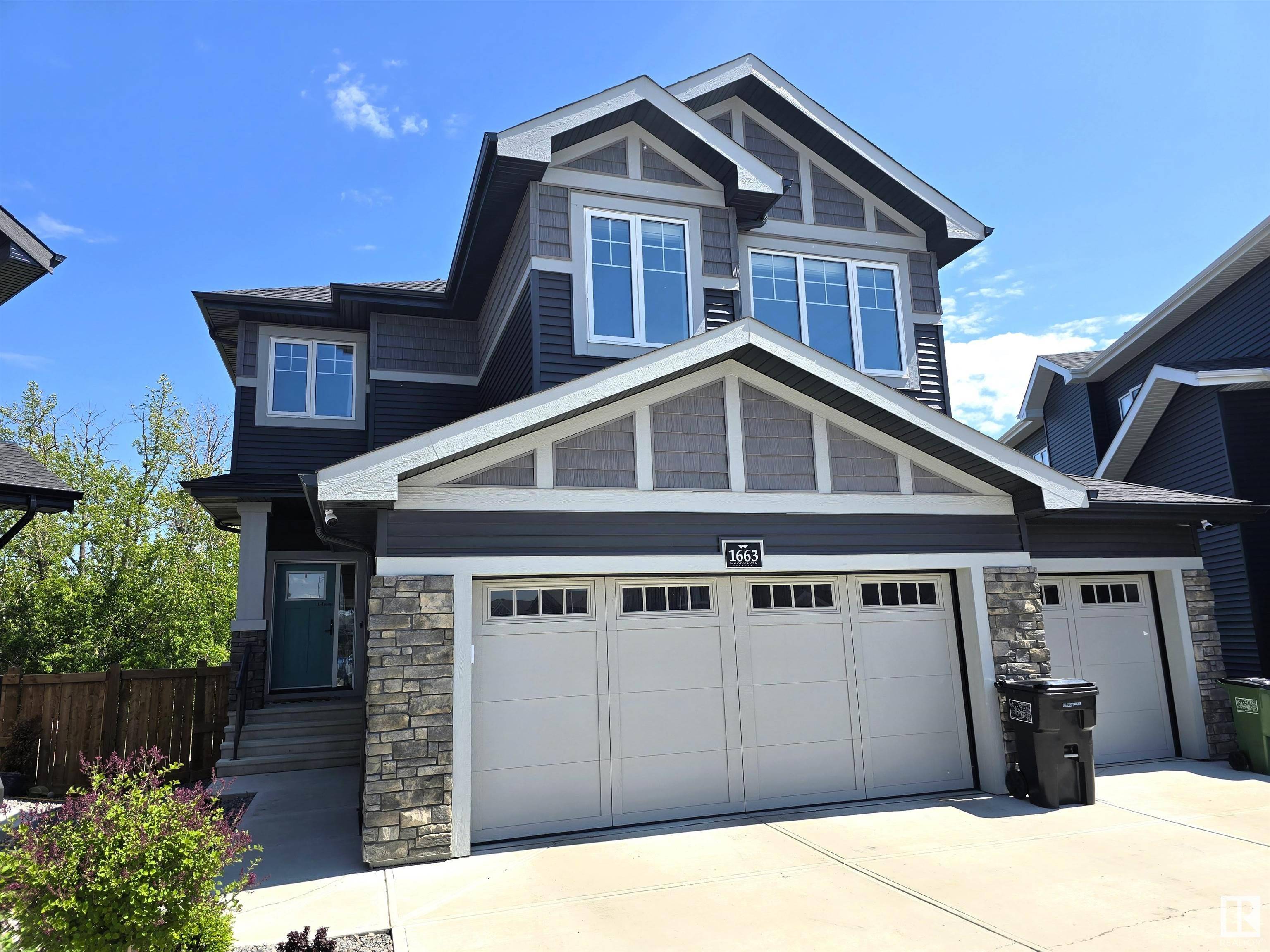 Edmonton, AB T6M 0Z2,1663 ENRIGHT WY NW