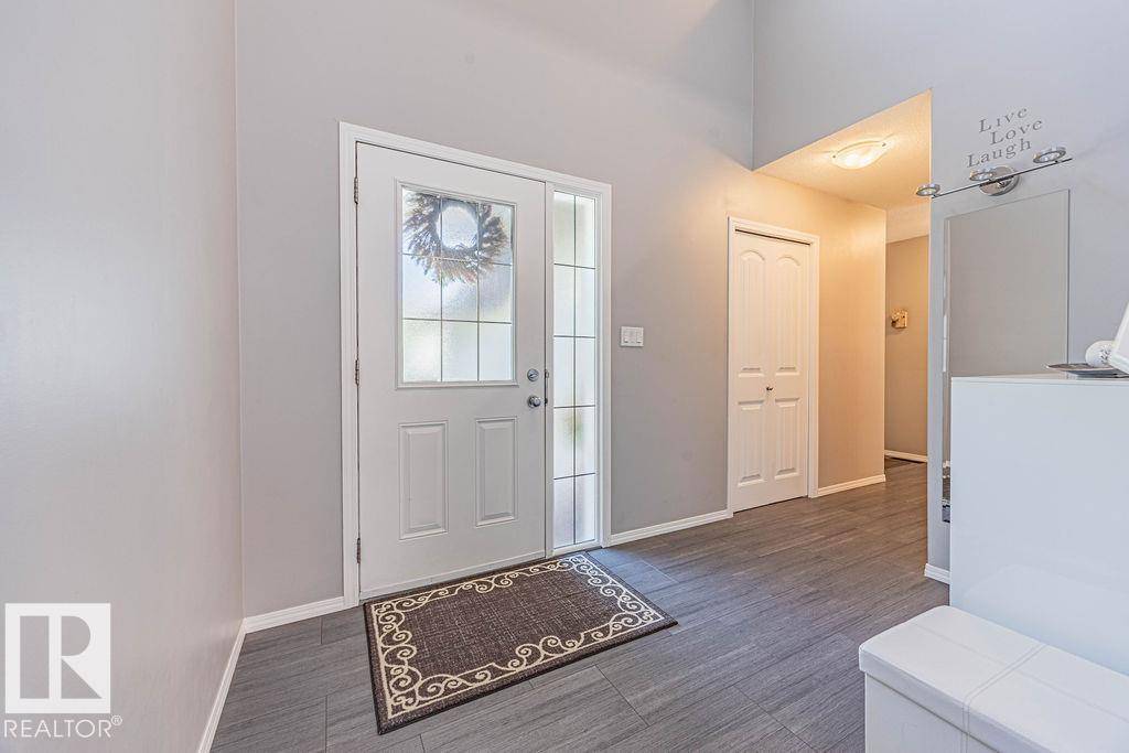 Edmonton, AB T6M 0G7,4807 213 ST NW NW