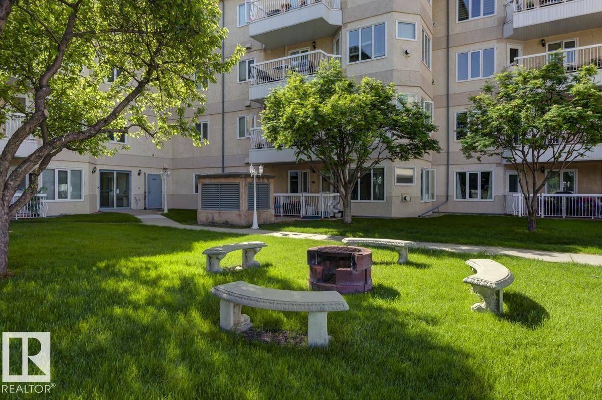 Edmonton, AB T6A 3Y9,#105 10610 76 ST NW