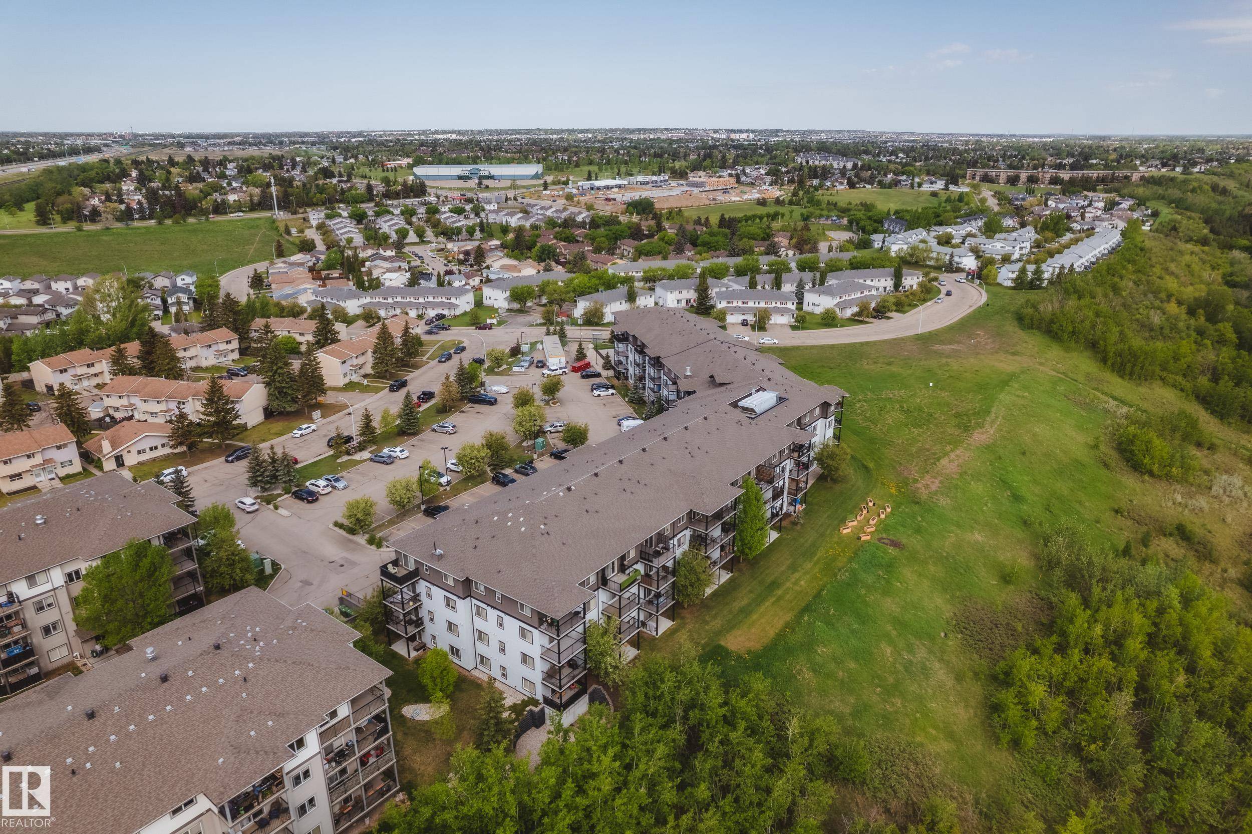 Edmonton, AB T5A 0P8,#266 1196 HYNDMAN RD NW