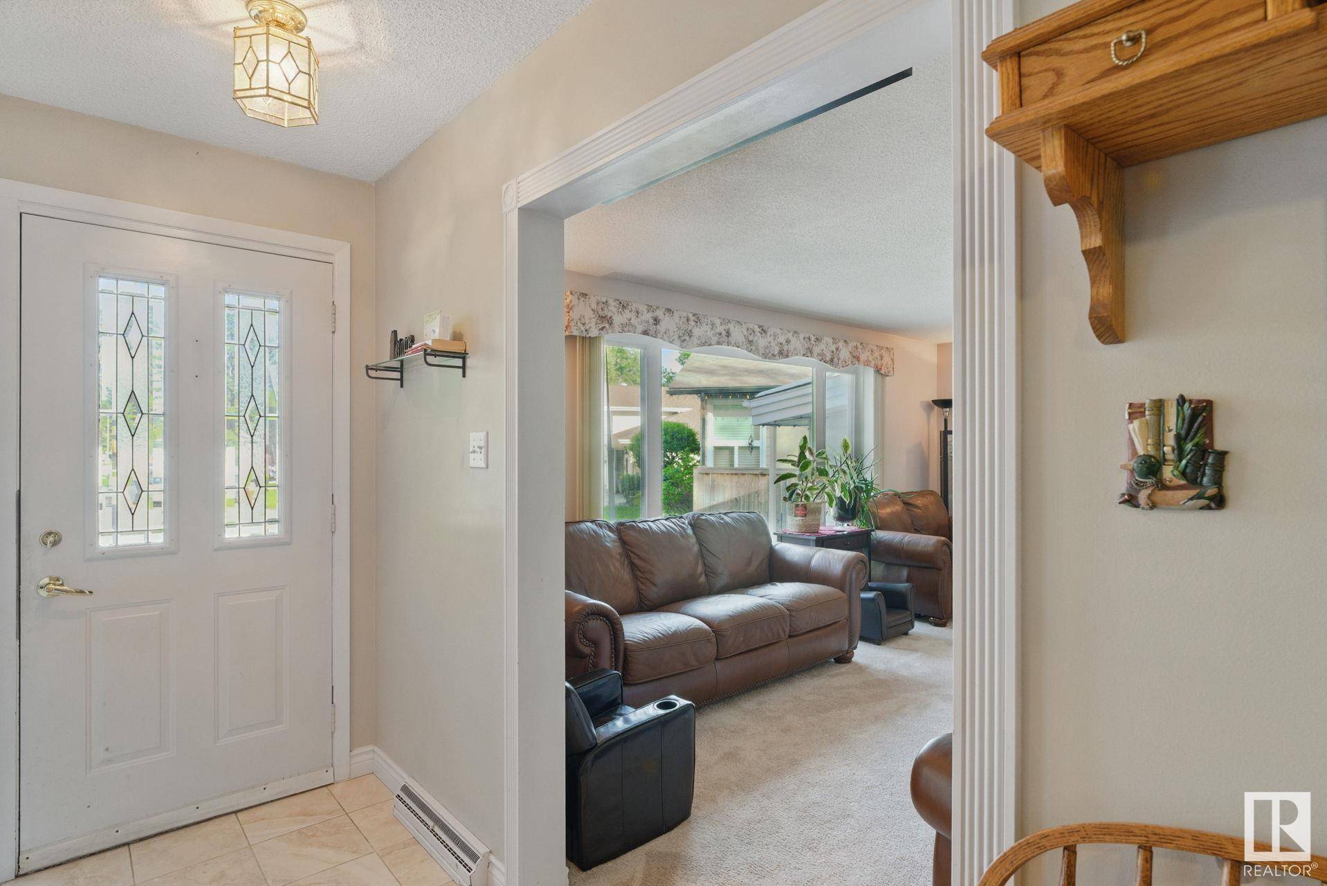 Edmonton, AB T6K 3K4,1158 68 ST NW