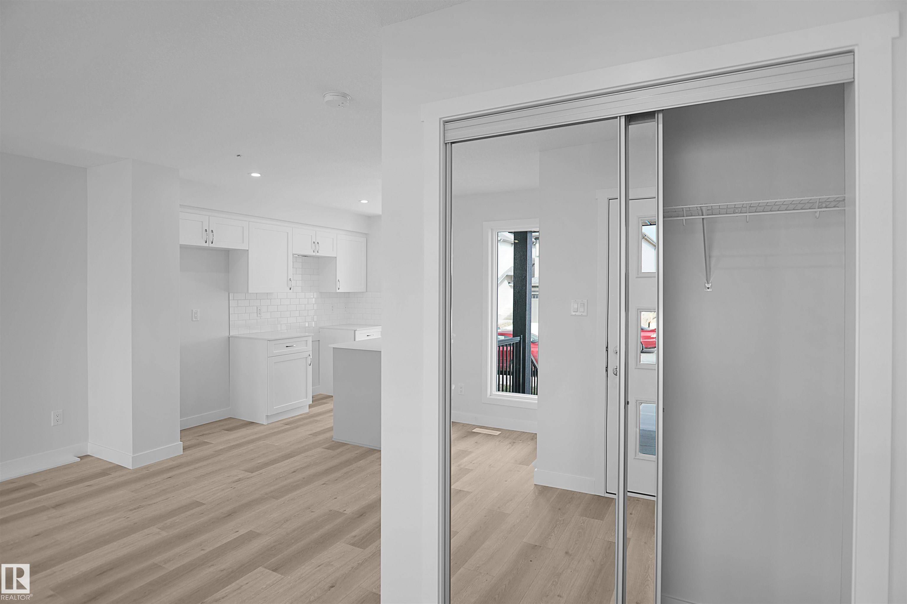 Edmonton, AB T6W 4J9,4517 Kinsella LI SW