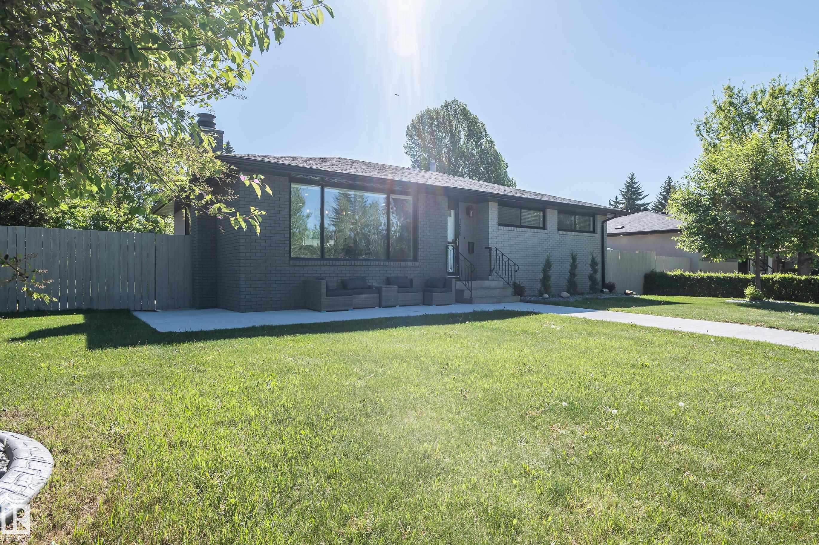 Edmonton, AB T5R 5P9,156 Laurier DR NW