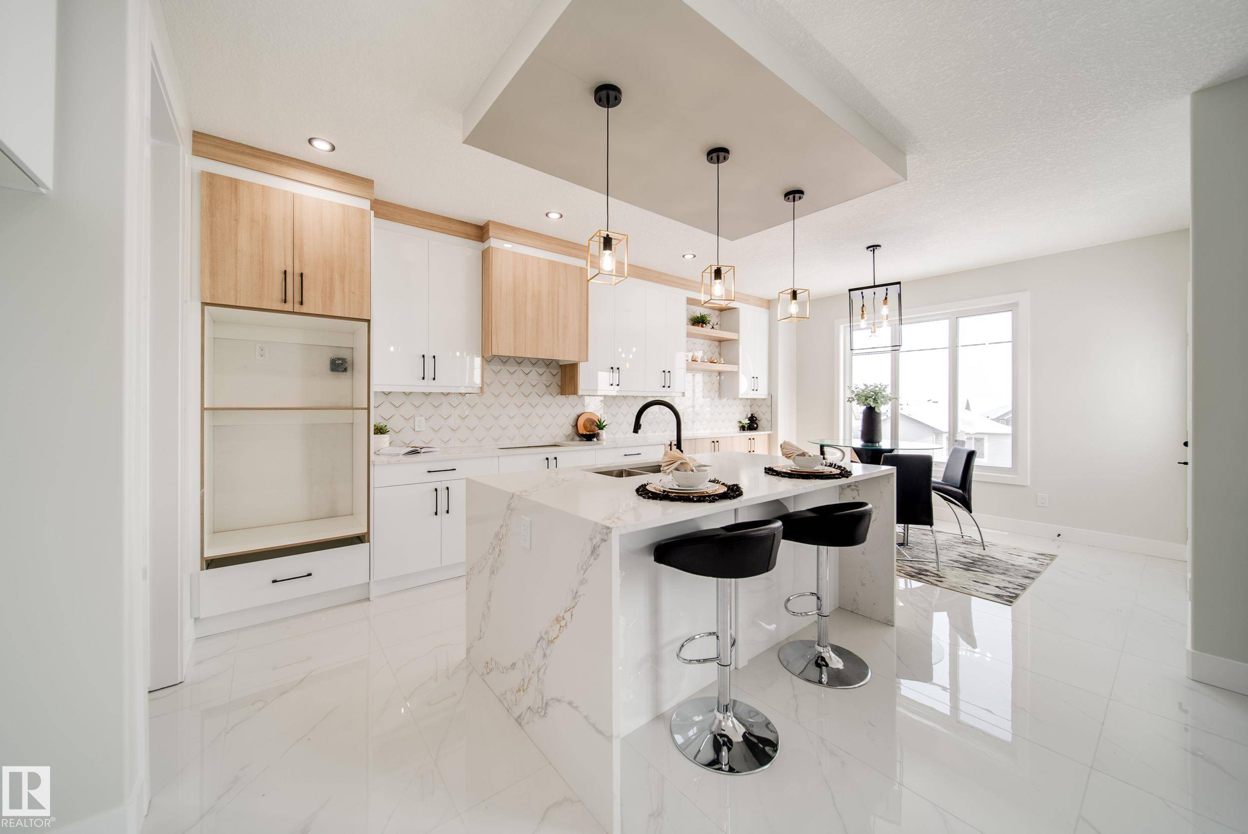 Edmonton, AB T5Y 4C9,17039 45 ST NW