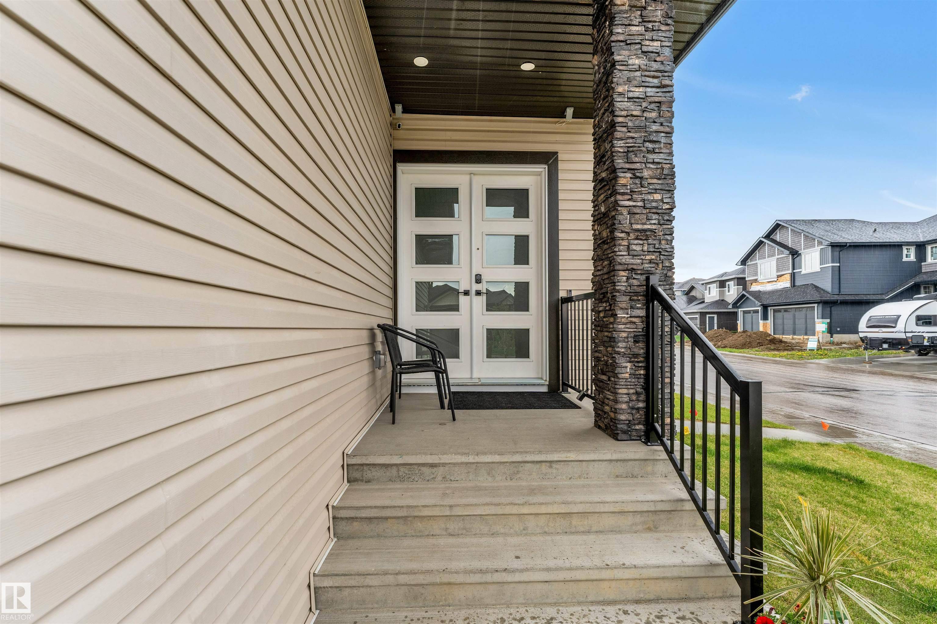 Devon, AB T9G 0A3,259 RAVINE DR