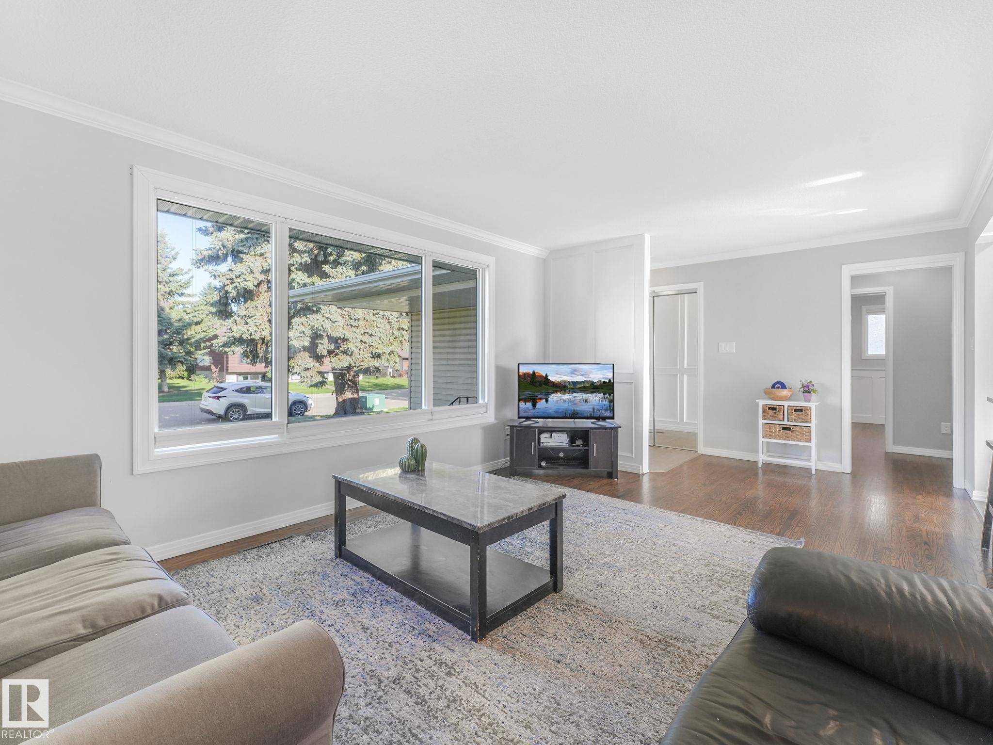 Edmonton, AB T6J 1C2,3615 109 ST NW
