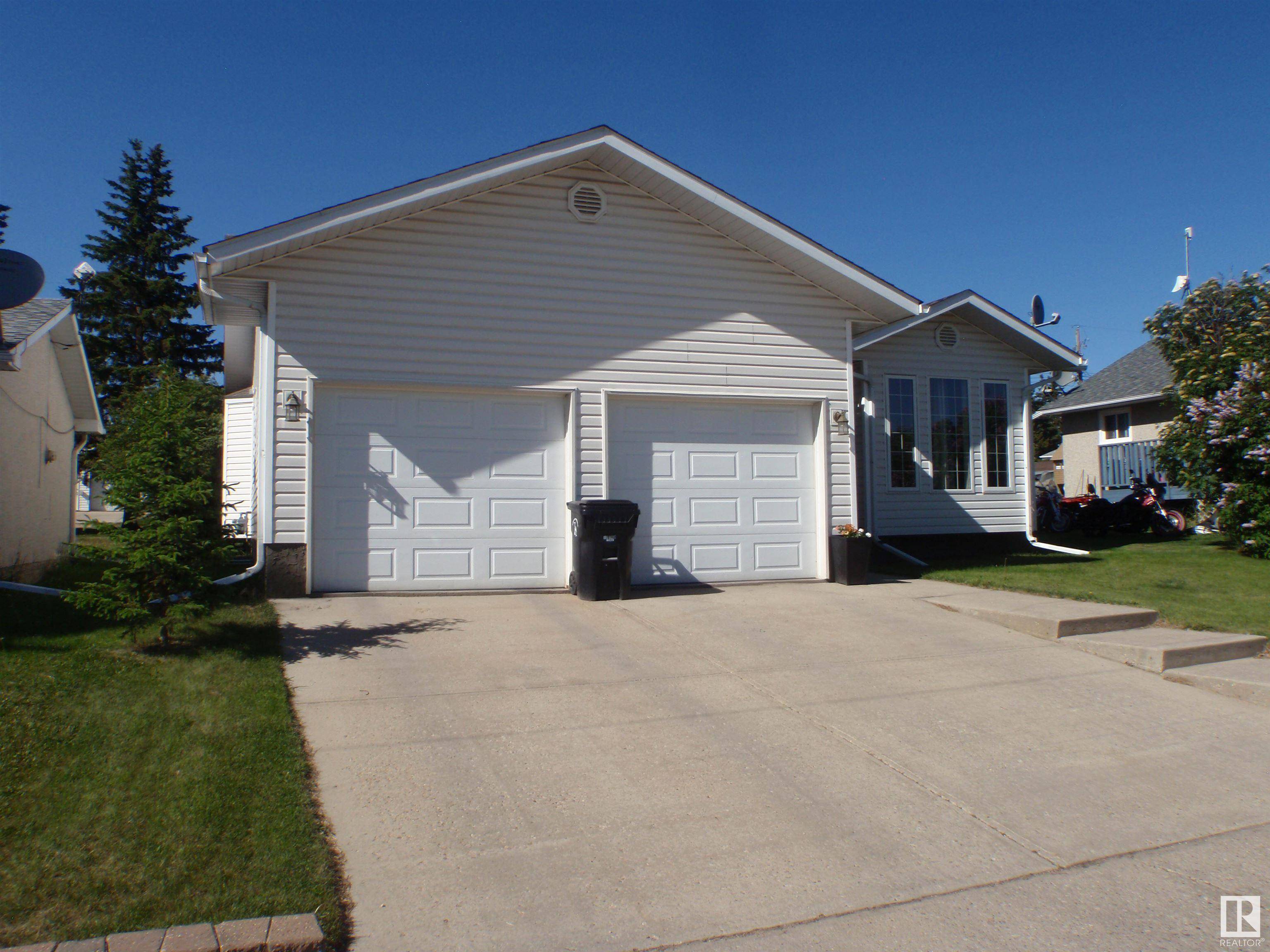 Barrhead, AB T7N 1J8,4412 53 AV