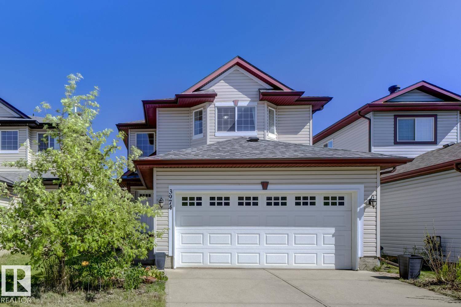 Edmonton, AB T6W 1S7,3974 MCMULLEN GREEN GR SW