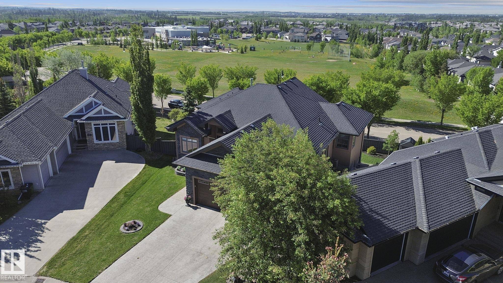Edmonton, AB T6R 0H5,3912 MACNEIL BAY BA NW