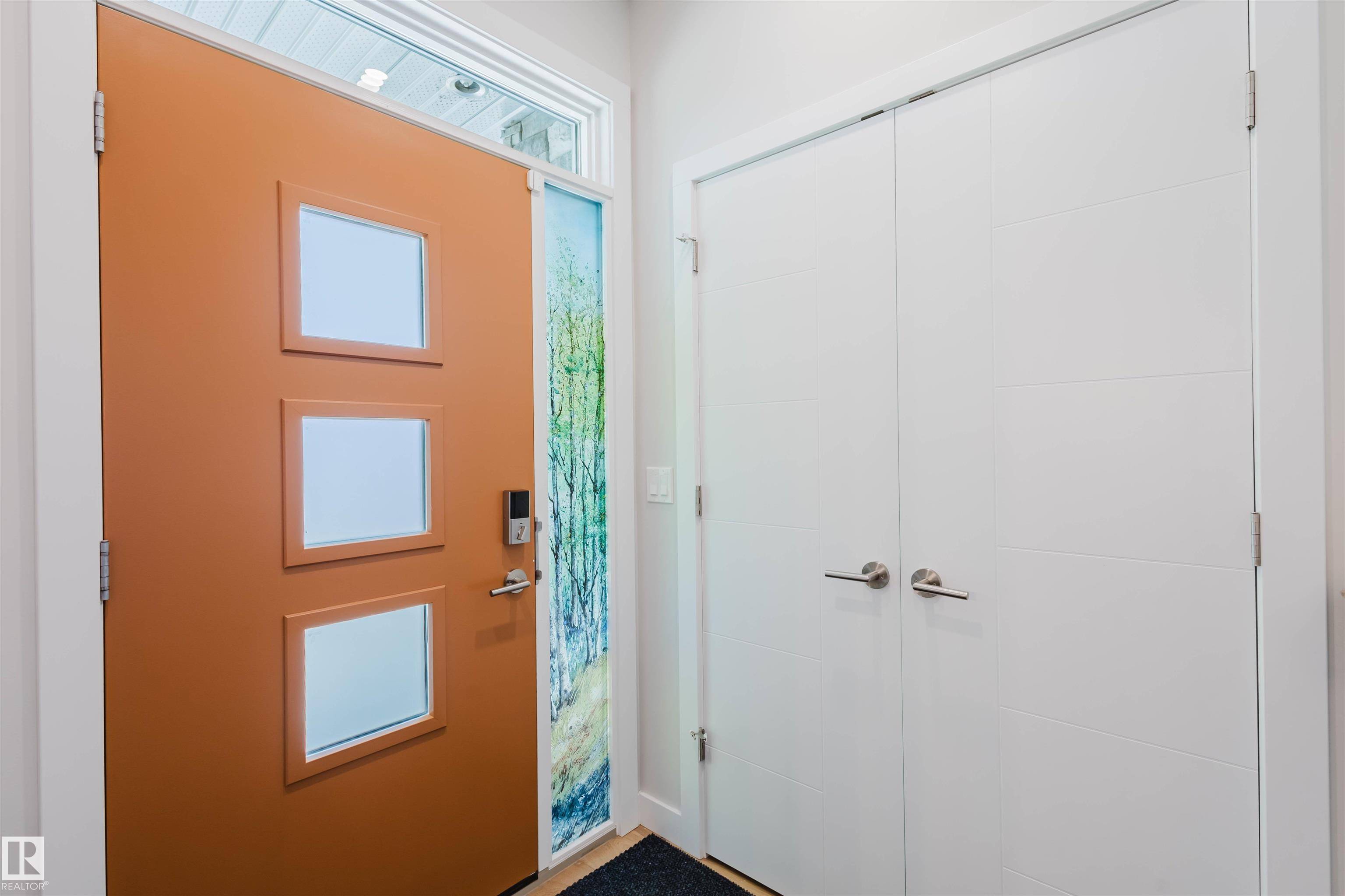 Edmonton, AB T6C 2W3,9214 81 ST NW