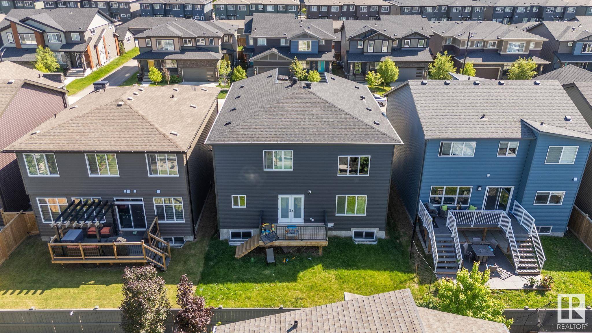 Edmonton, AB T6W 1A5,6474 KING WD SW