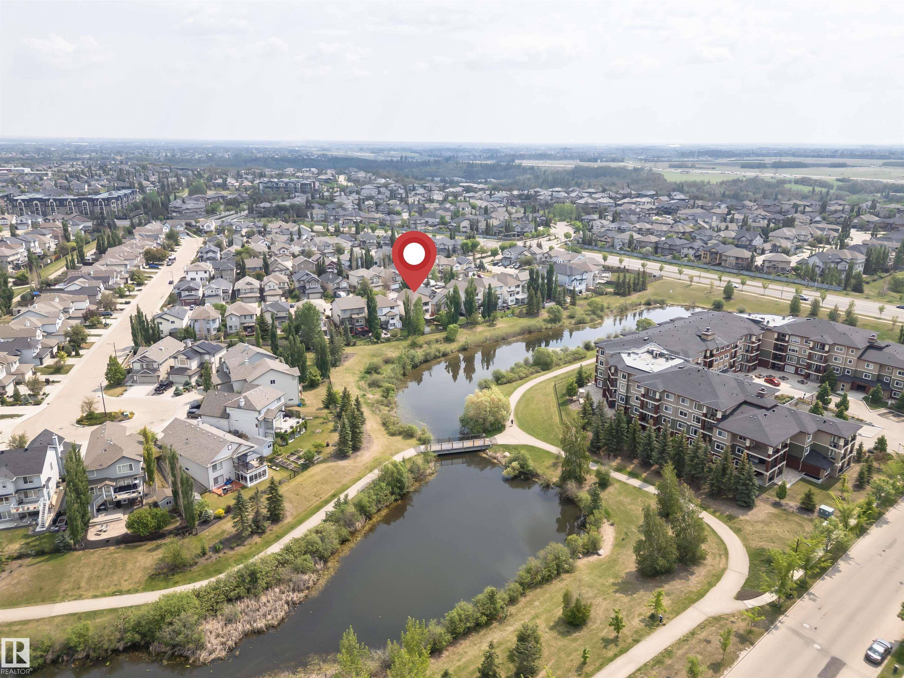 Edmonton, AB T6R 3S1,7363 SINGER WY NW