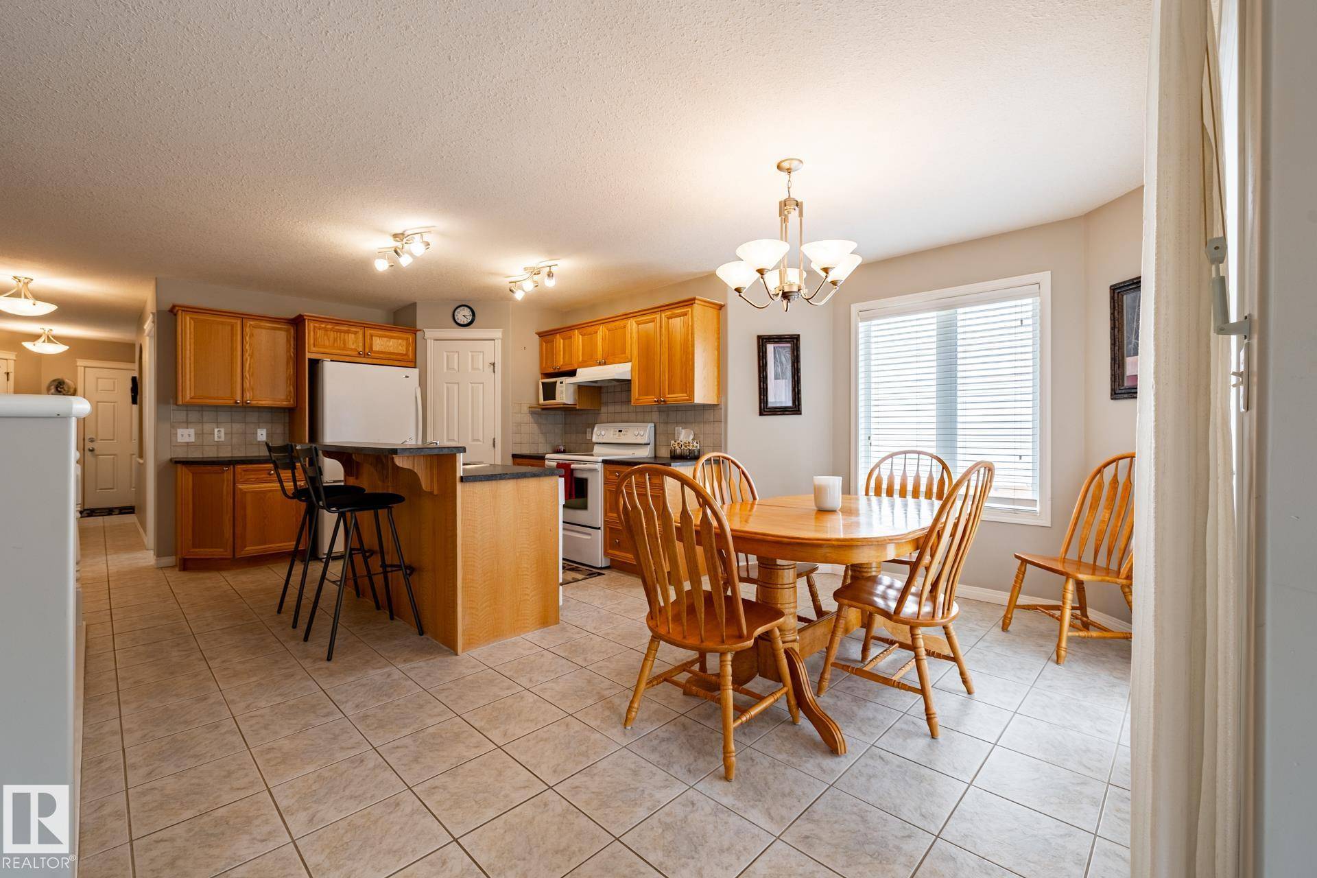 Beaumont, AB T4X 0B8,155 REICHERT DR