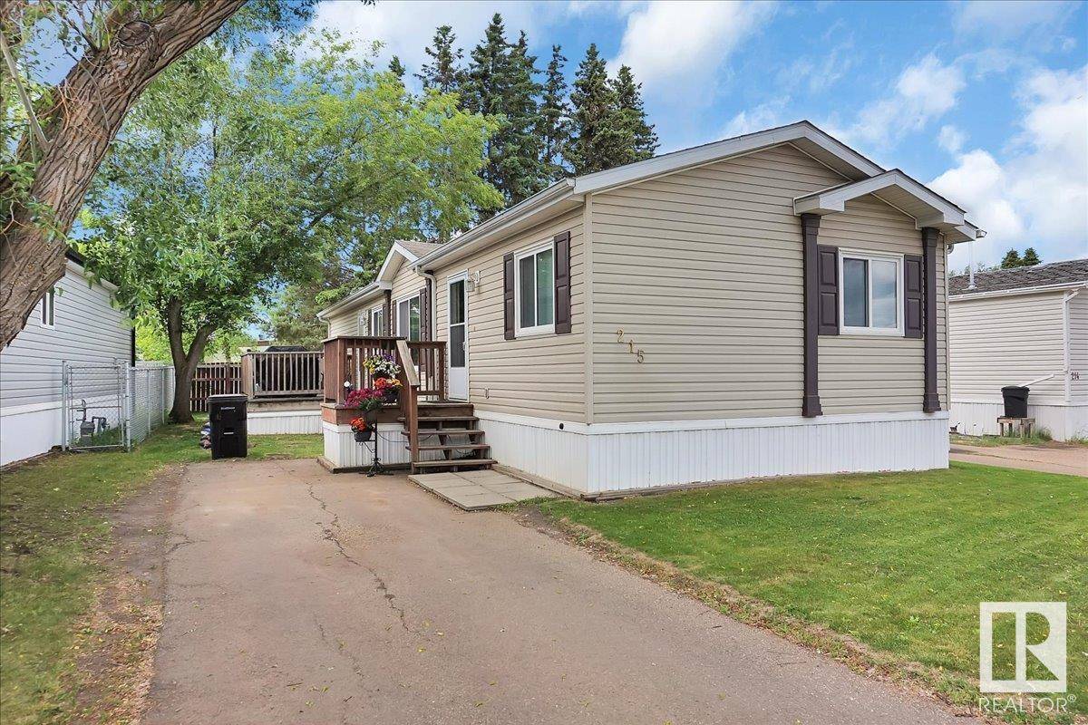 Edmonton, AB T5Y 4M2,215 Evergreen PA NW NW