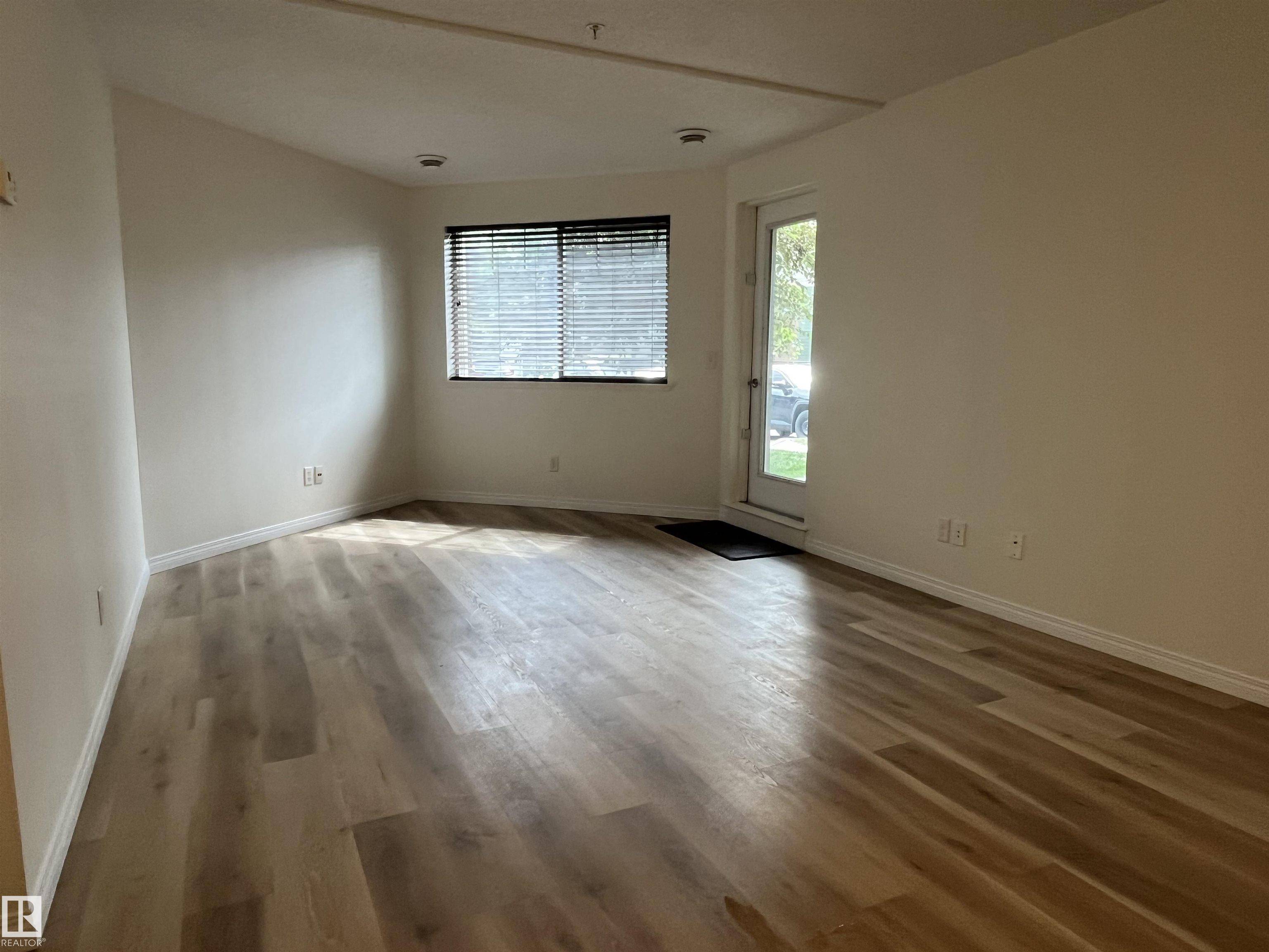 Edmonton, AB T5T 3X8,#103 6925 199 ST NW