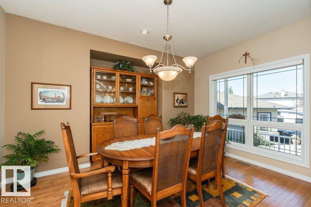 Leduc, AB T9E 8K3,6 WOODS CO