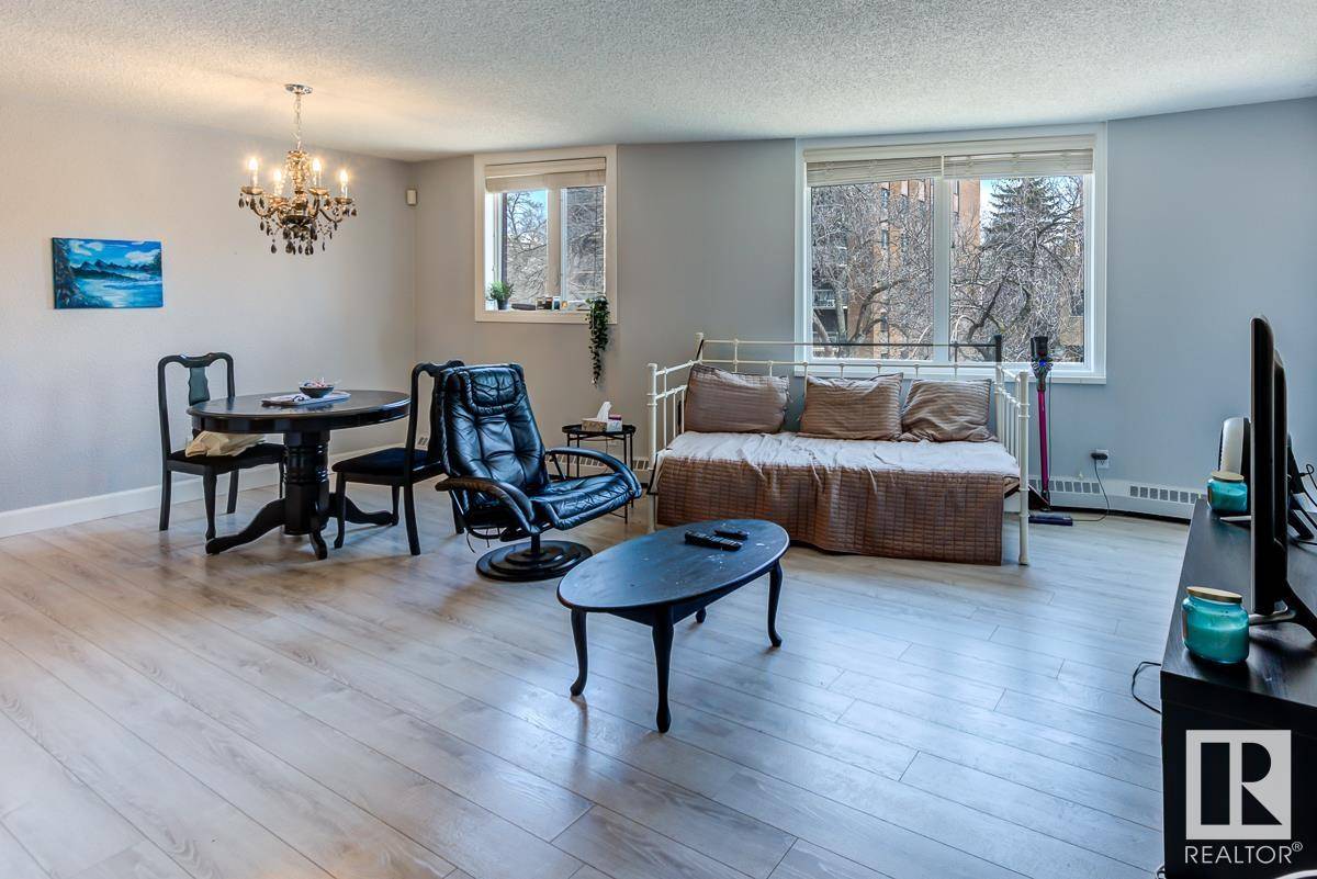 Edmonton, AB T5K 2N3,#302 9916 113 ST NW