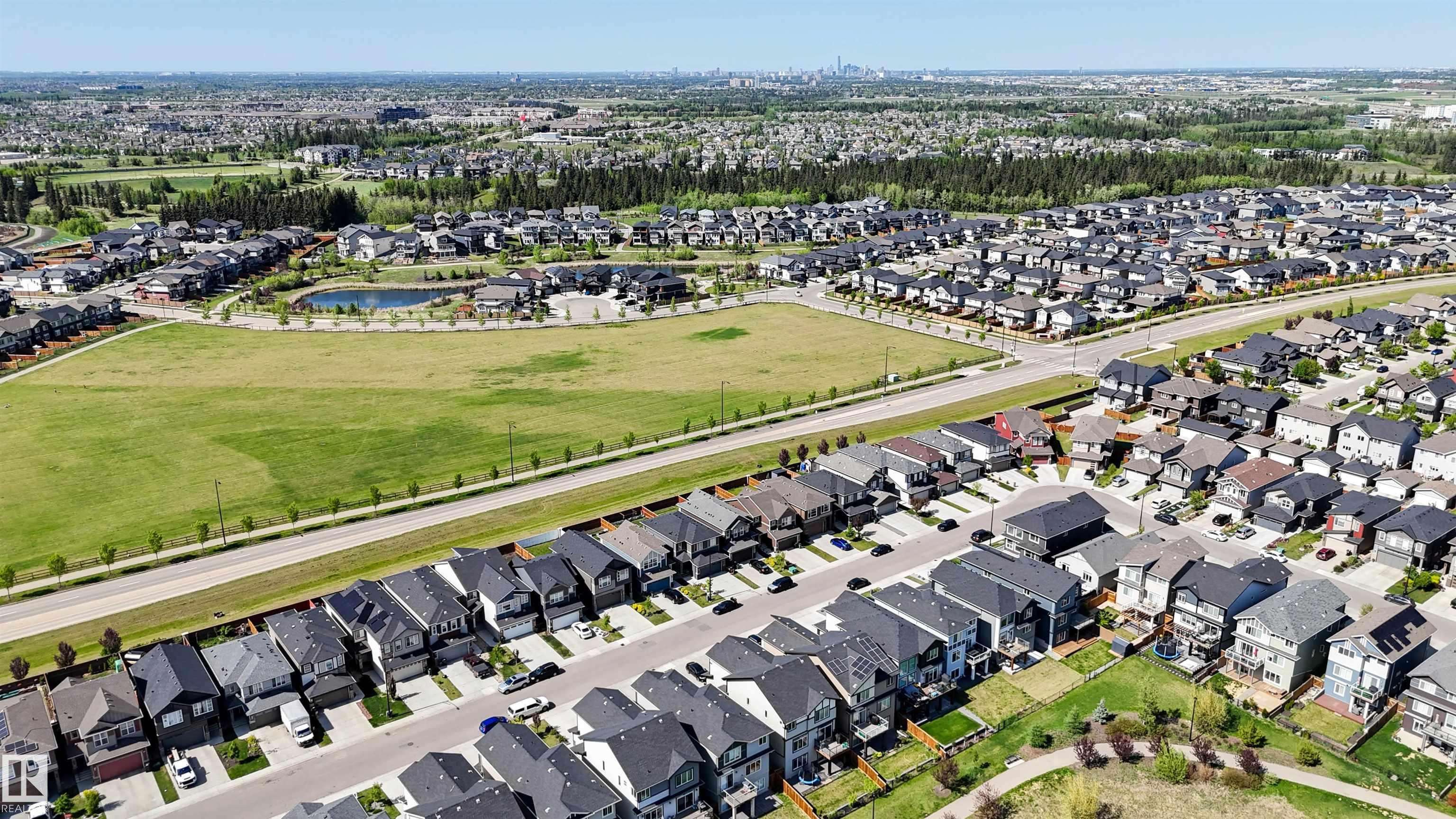 Edmonton, AB T6W 3X4,2743 Collins CR SW