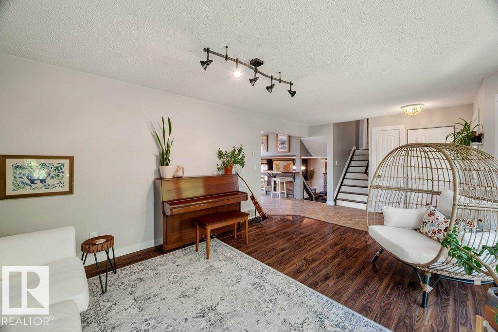 Spruce Grove, AB T7X 1M7,78 Woodhaven DR