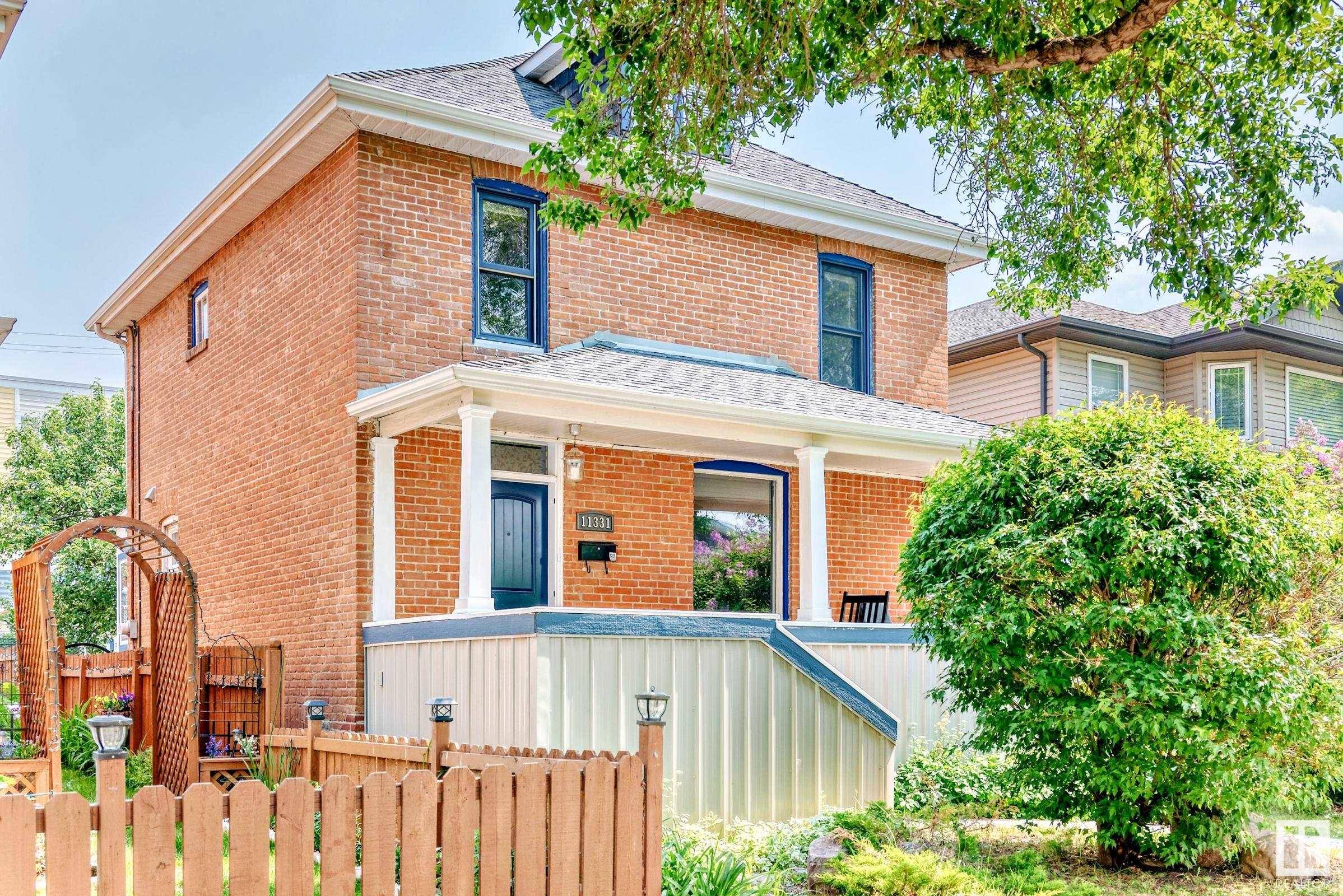 Edmonton, AB T5G 1P2,11331 95A ST NW NW