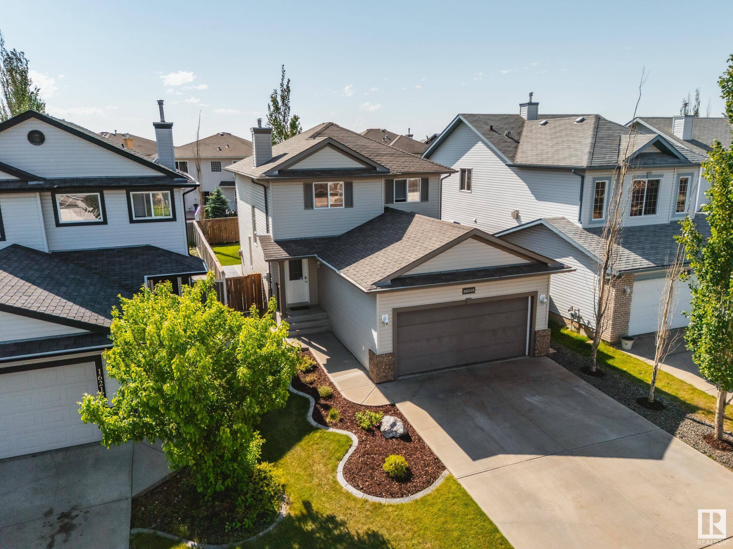 Edmonton, AB T5Y 3M4,16215 47 ST NW