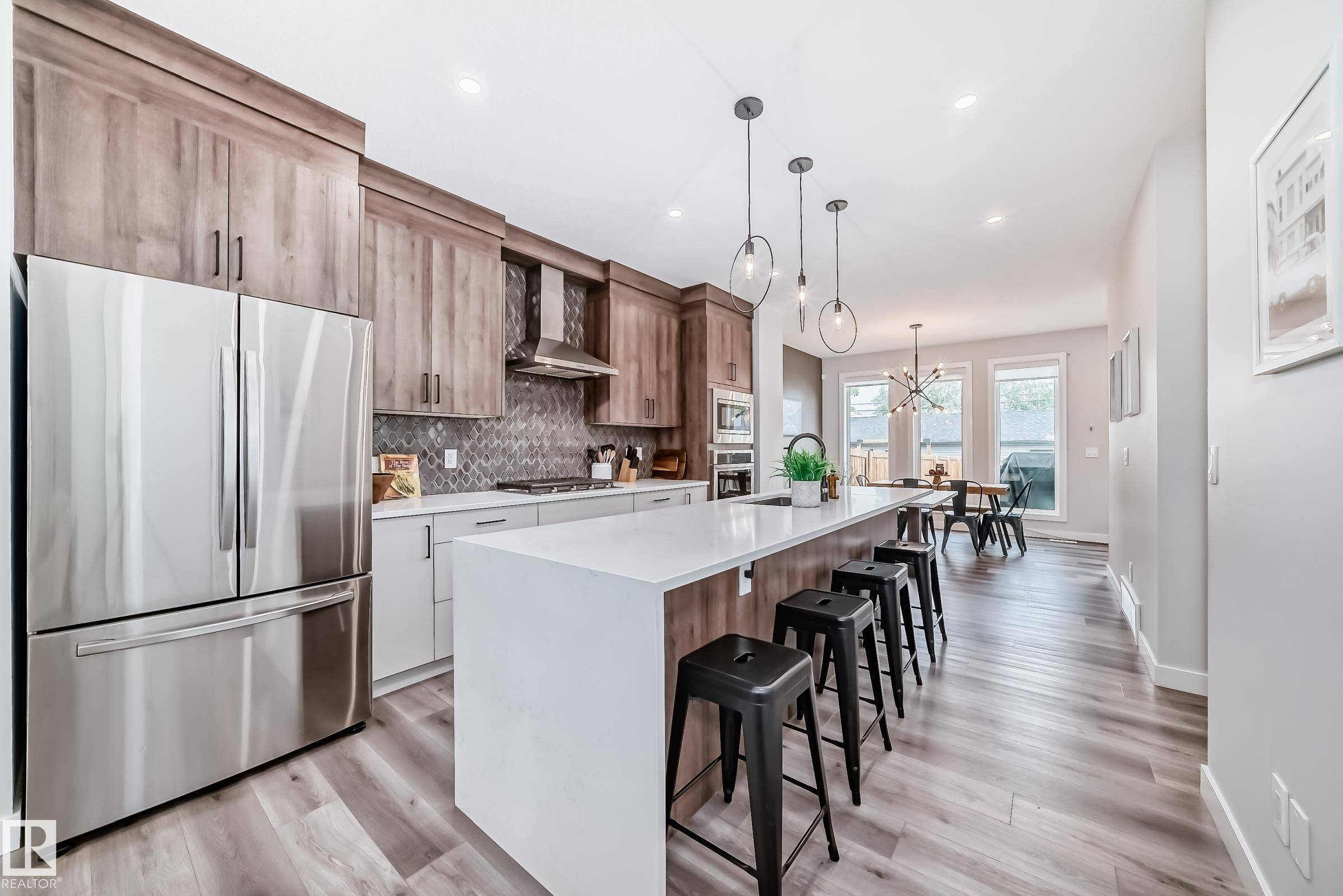 Edmonton, AB T5M 0B6,11551 122 ST NW