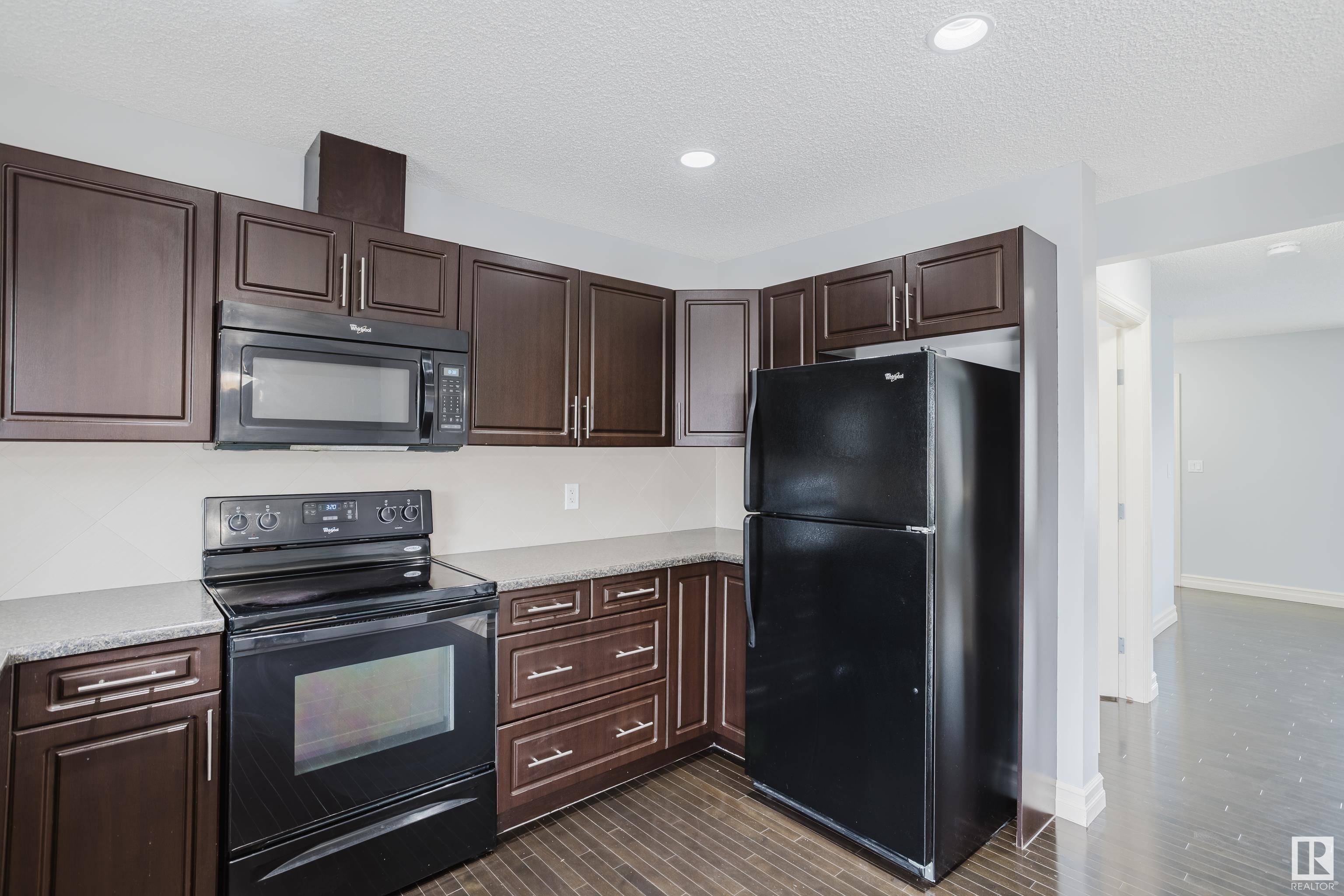 Sherwood Park, AB T8H 0T3,#109 219 CHARLOTTE WY