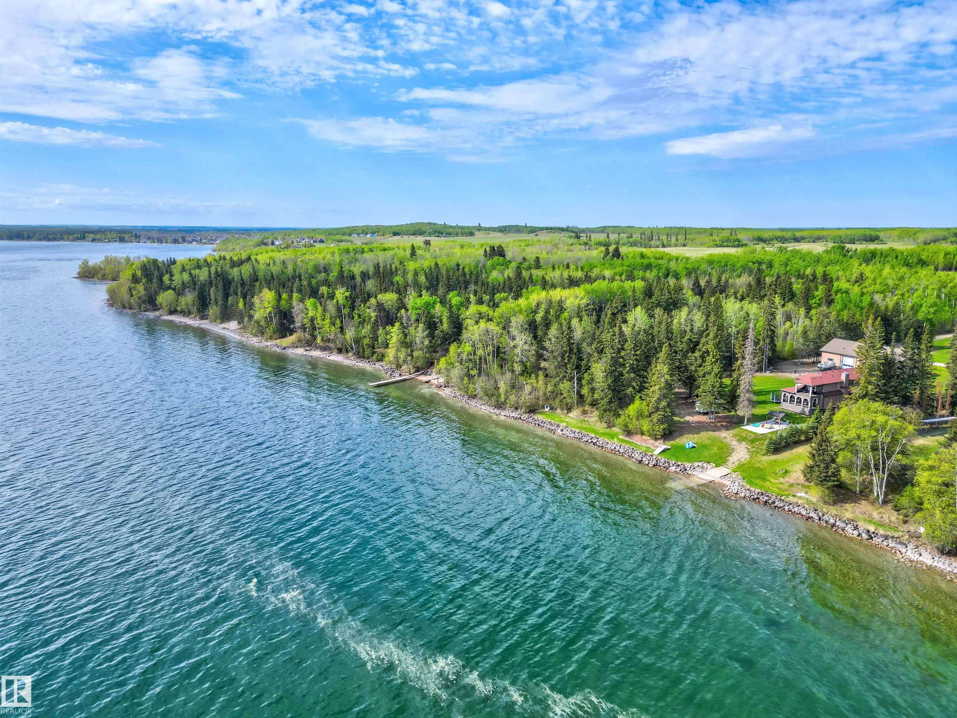 Cold Lake, AB T9M 1G2,2202 28 ST
