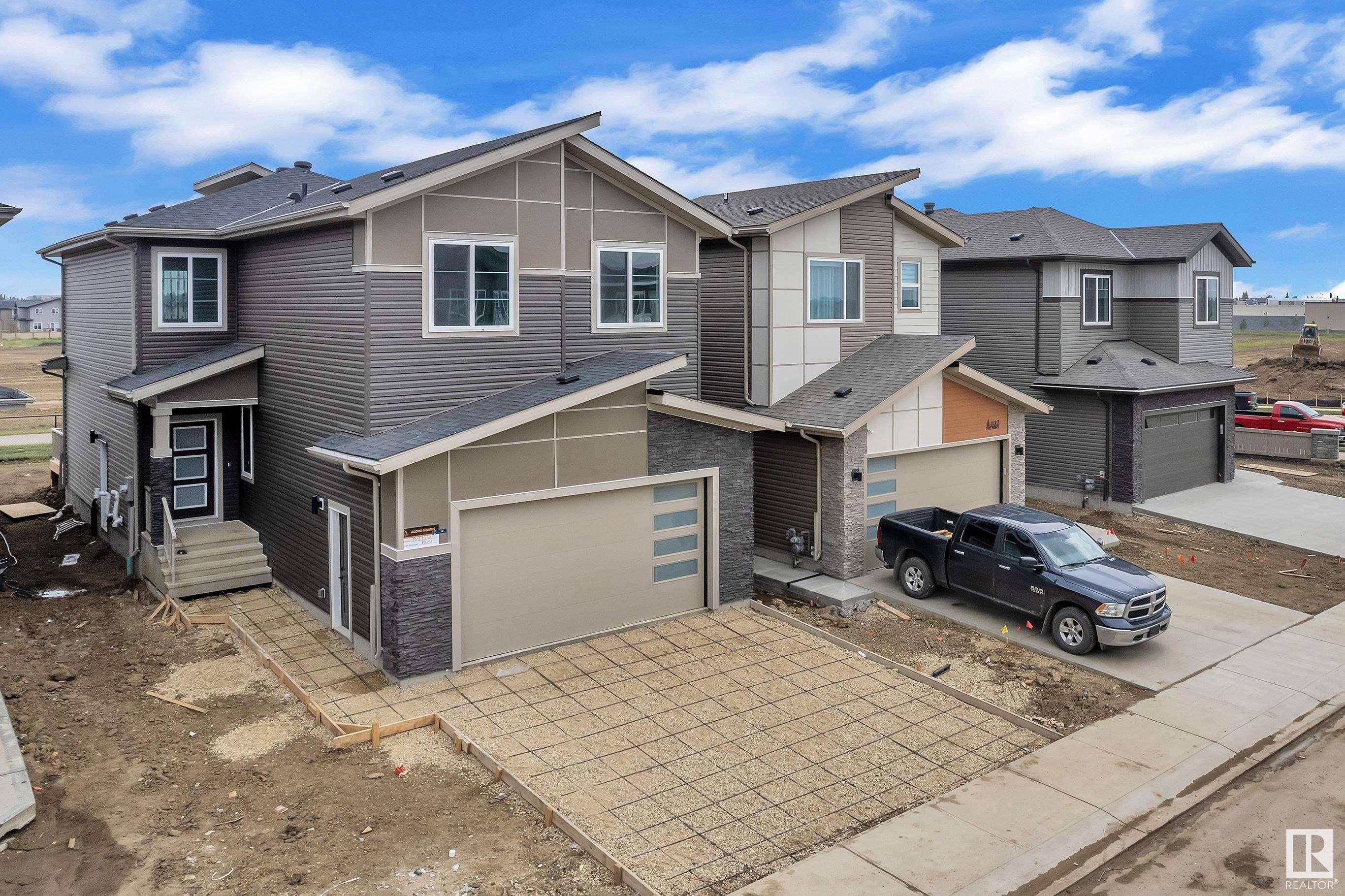 Leduc, AB T9E 1S7,404 Pine PT