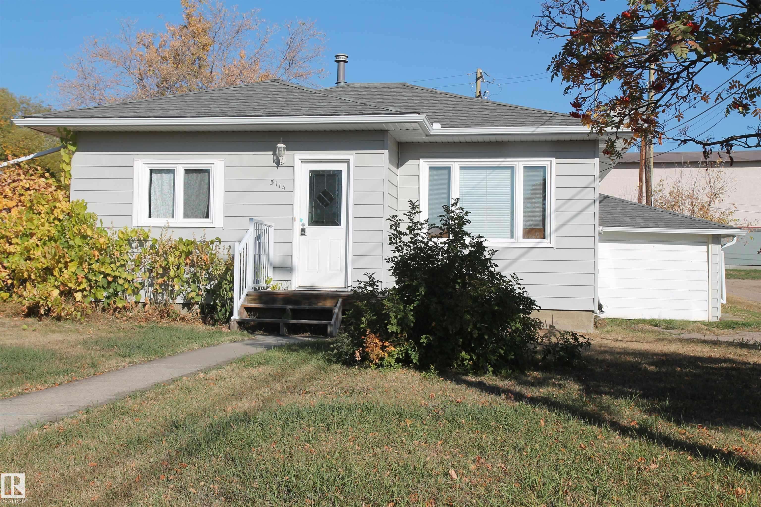 Elk Point, AB T0A 1A0,5114 52 AV