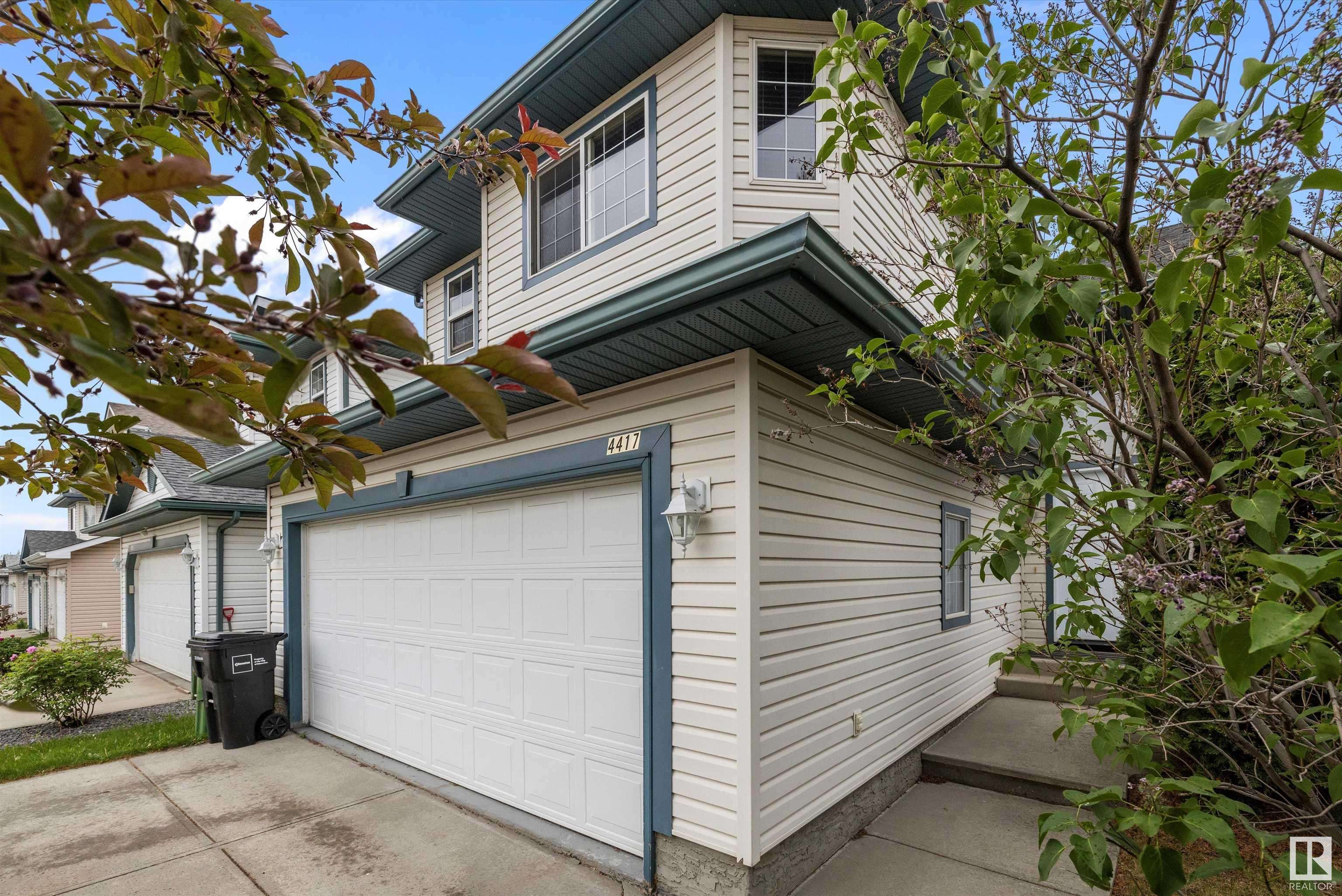 Edmonton, AB T5Y 3B1,4417 151A AV NW