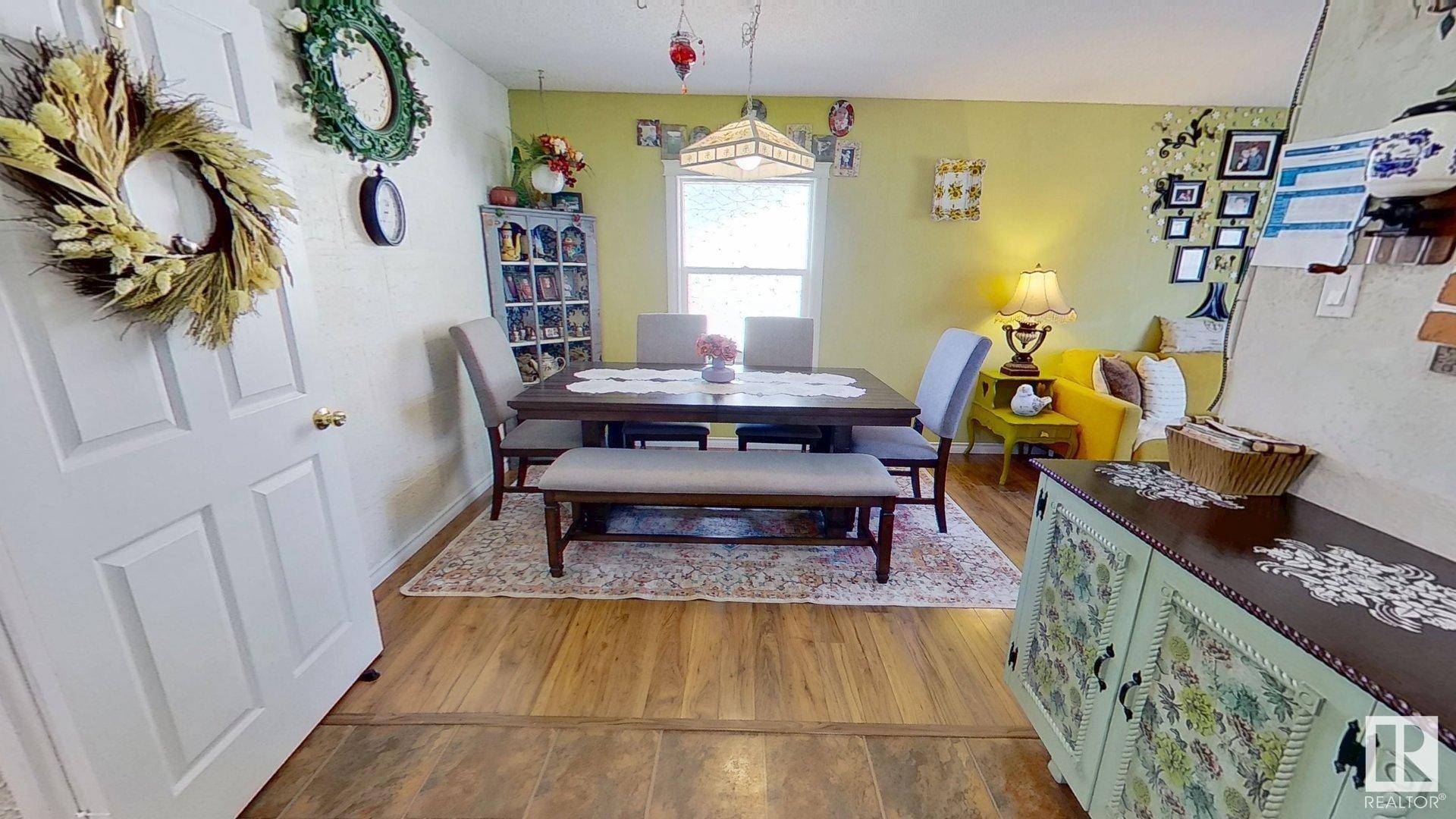 Edmonton, AB T5E 5C4,13604 113A ST NW
