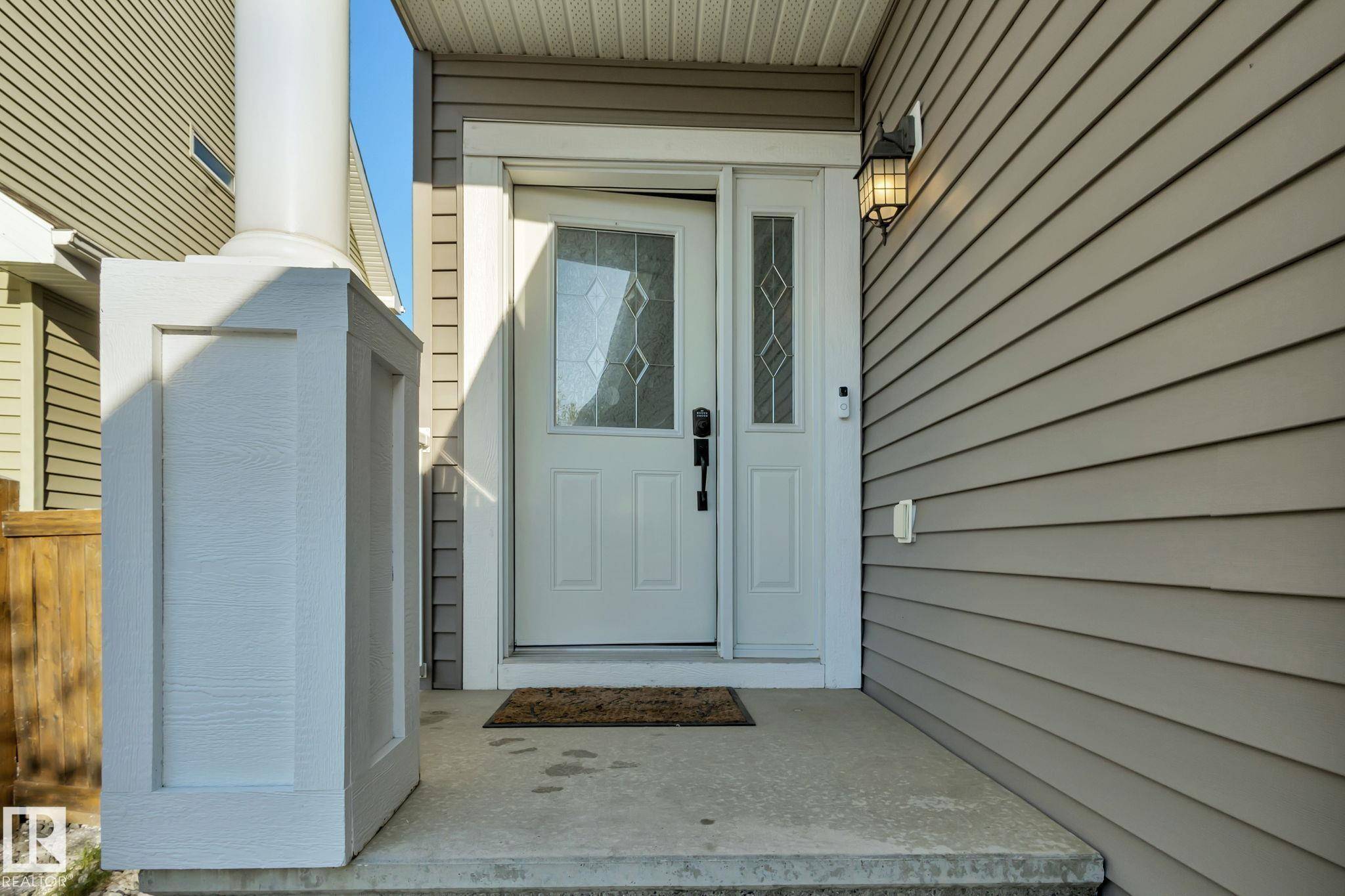 Edmonton, AB T6X 0H2,1315 72 ST SW SW