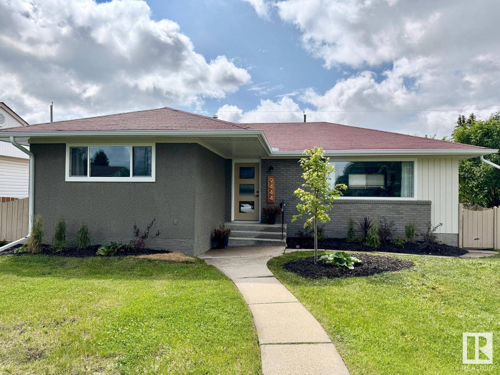 Edmonton, AB T6B 2B4,9444 74 ST NW
