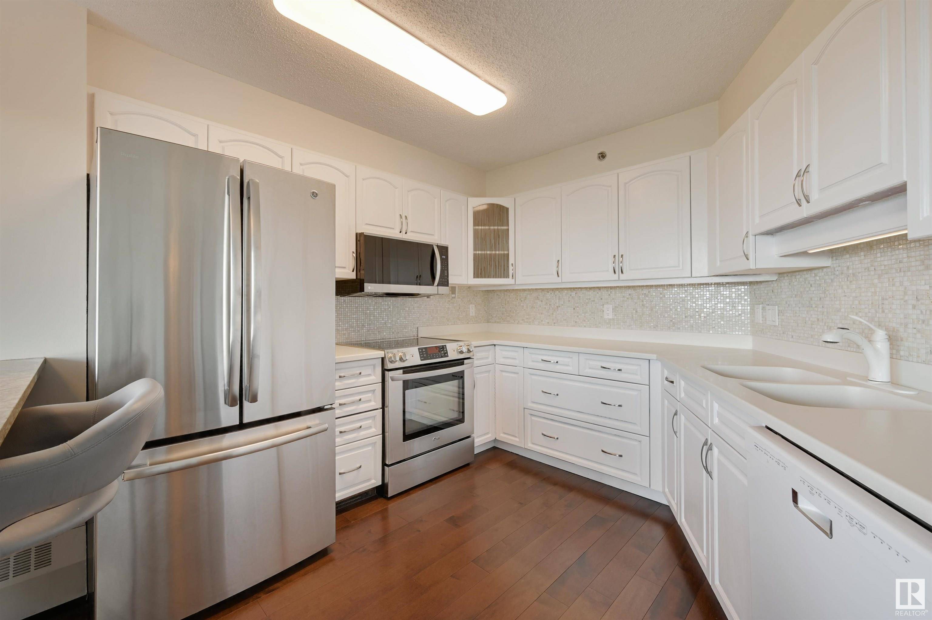Edmonton, AB T5N 4A7,#1003 12319 JASPER AV NW