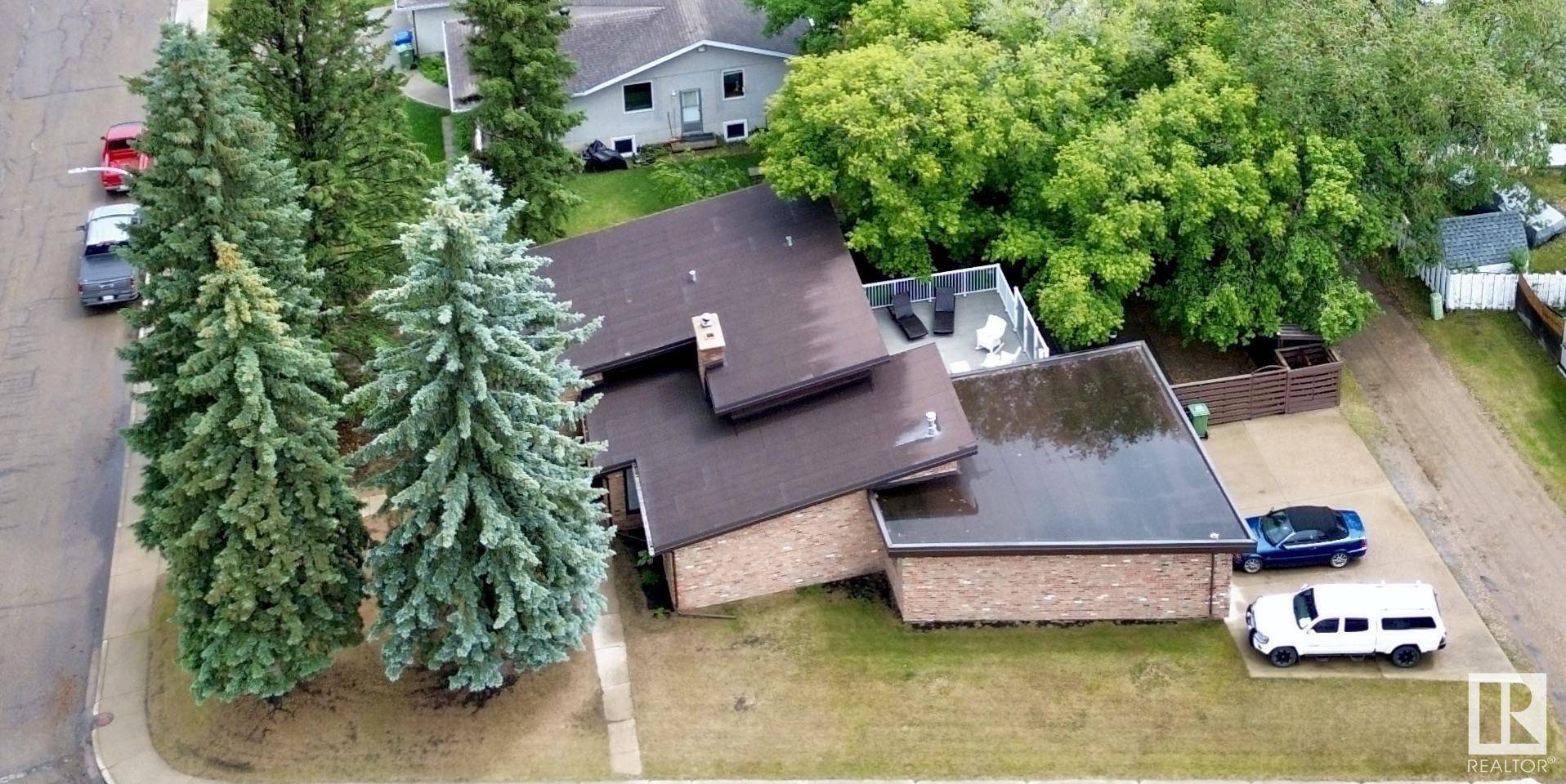 Wetaskiwin, AB T9A 2C9,103 EVERGREEN CR