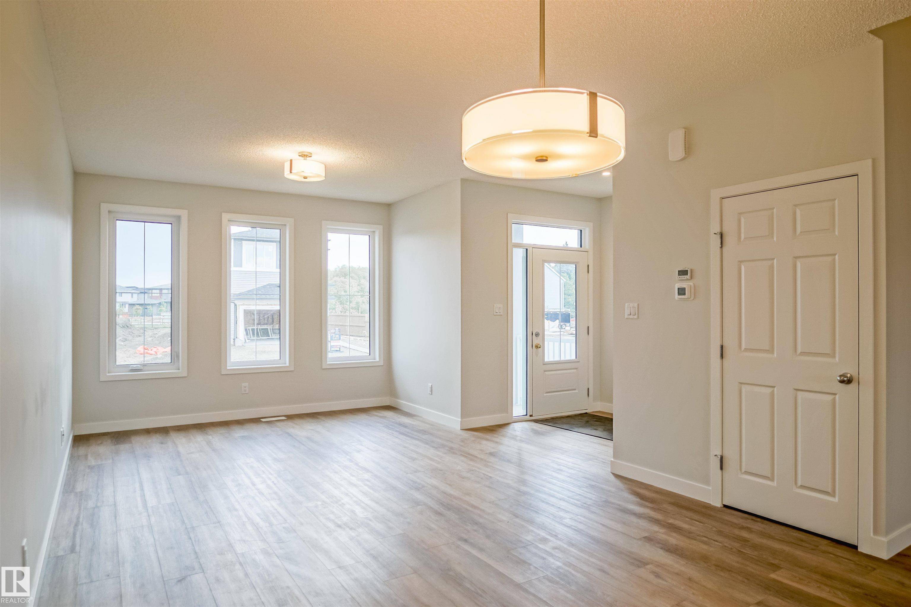 Edmonton, AB T5Z 0T4,18136 74 ST NW