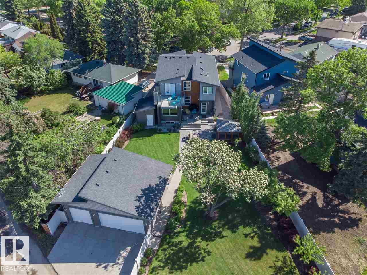 Edmonton, AB T6C 2Z4,9104 83 ST NW