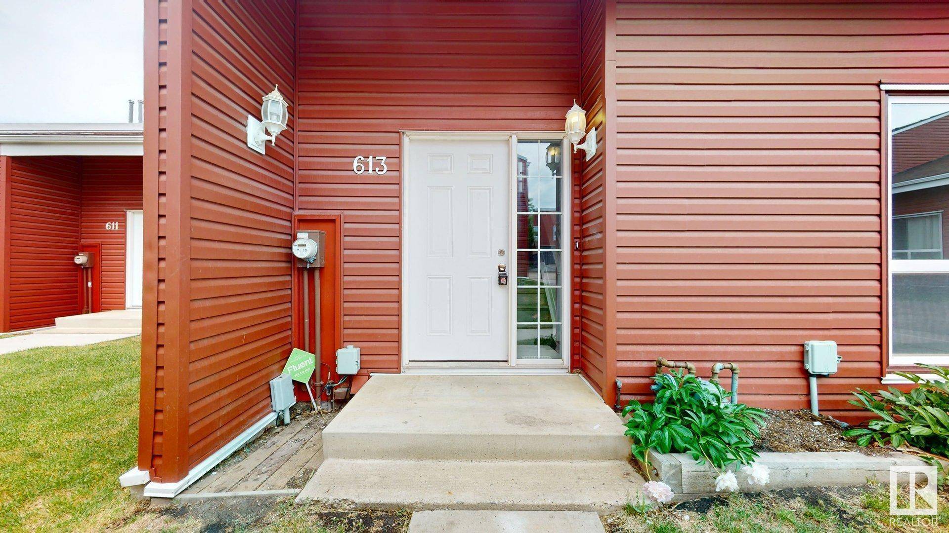 Edmonton, AB T6X 3N3,613 MILLBOURNE RD E NW