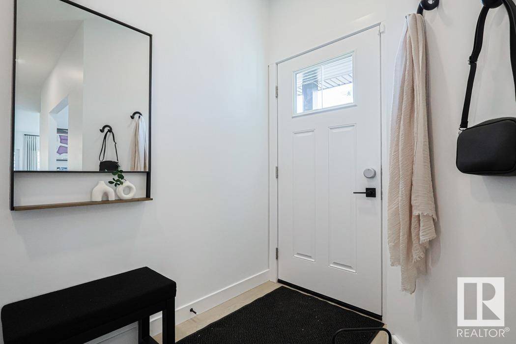 Edmonton, AB T6M 1P5,2431 194 ST NW