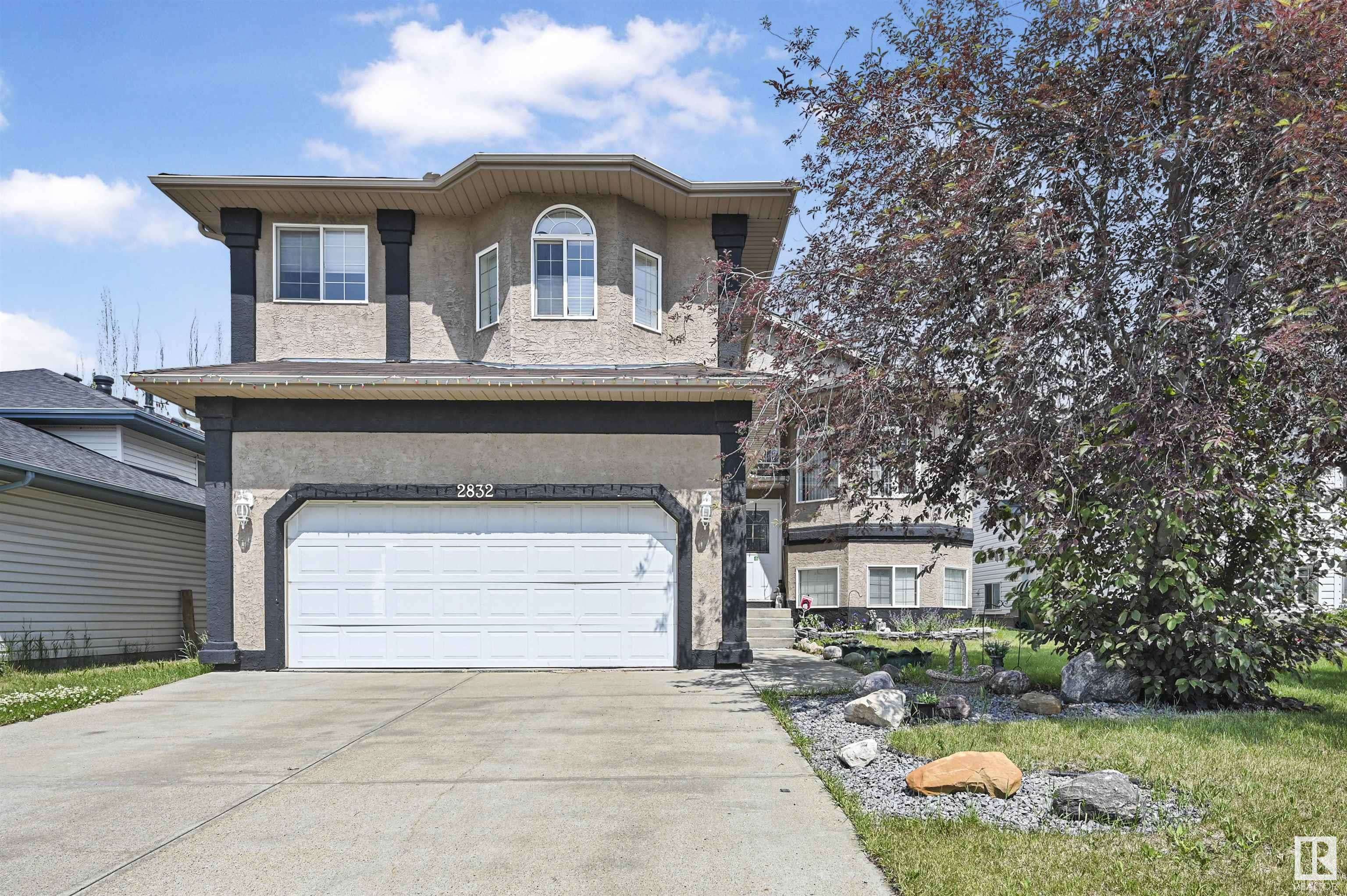 Edmonton, AB T6T 1N4,2832 36B AV NW