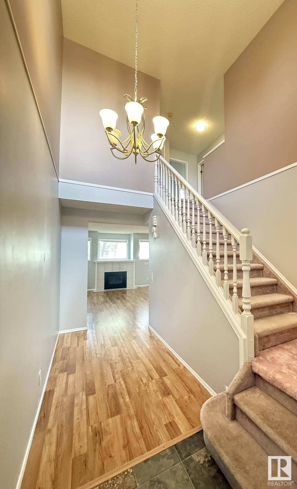 St. Albert, AB T8N 6E1,#35 20 DEERBOURNE DR