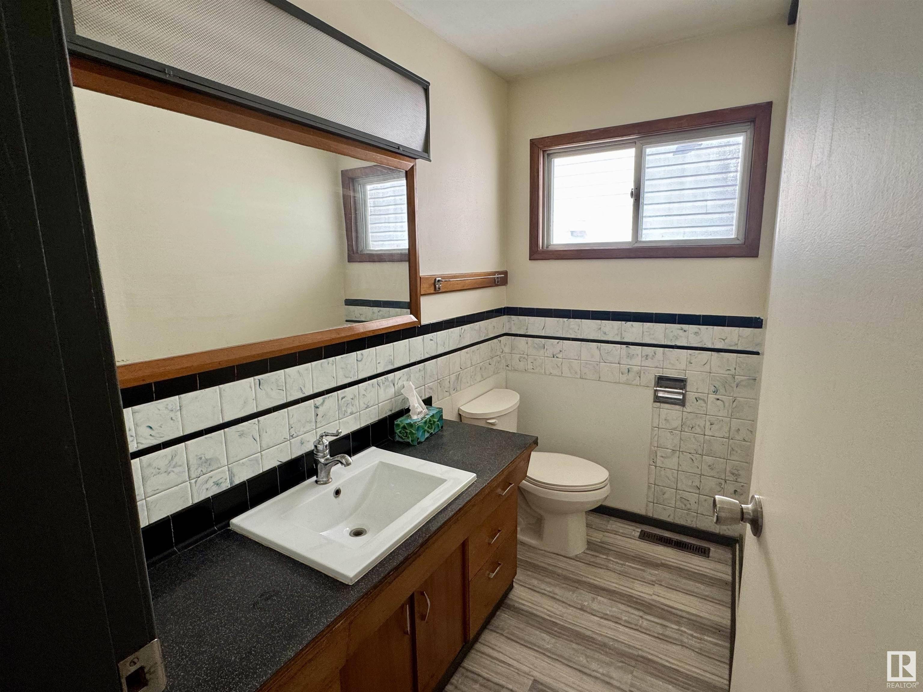 Edmonton, AB T5B 2X2,12312 82 ST NW