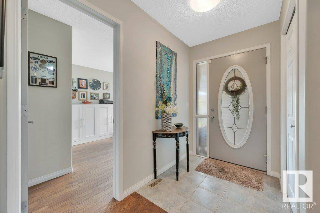 Sherwood Park, AB T8B 2J1,#25 55 CLARKDALE DR