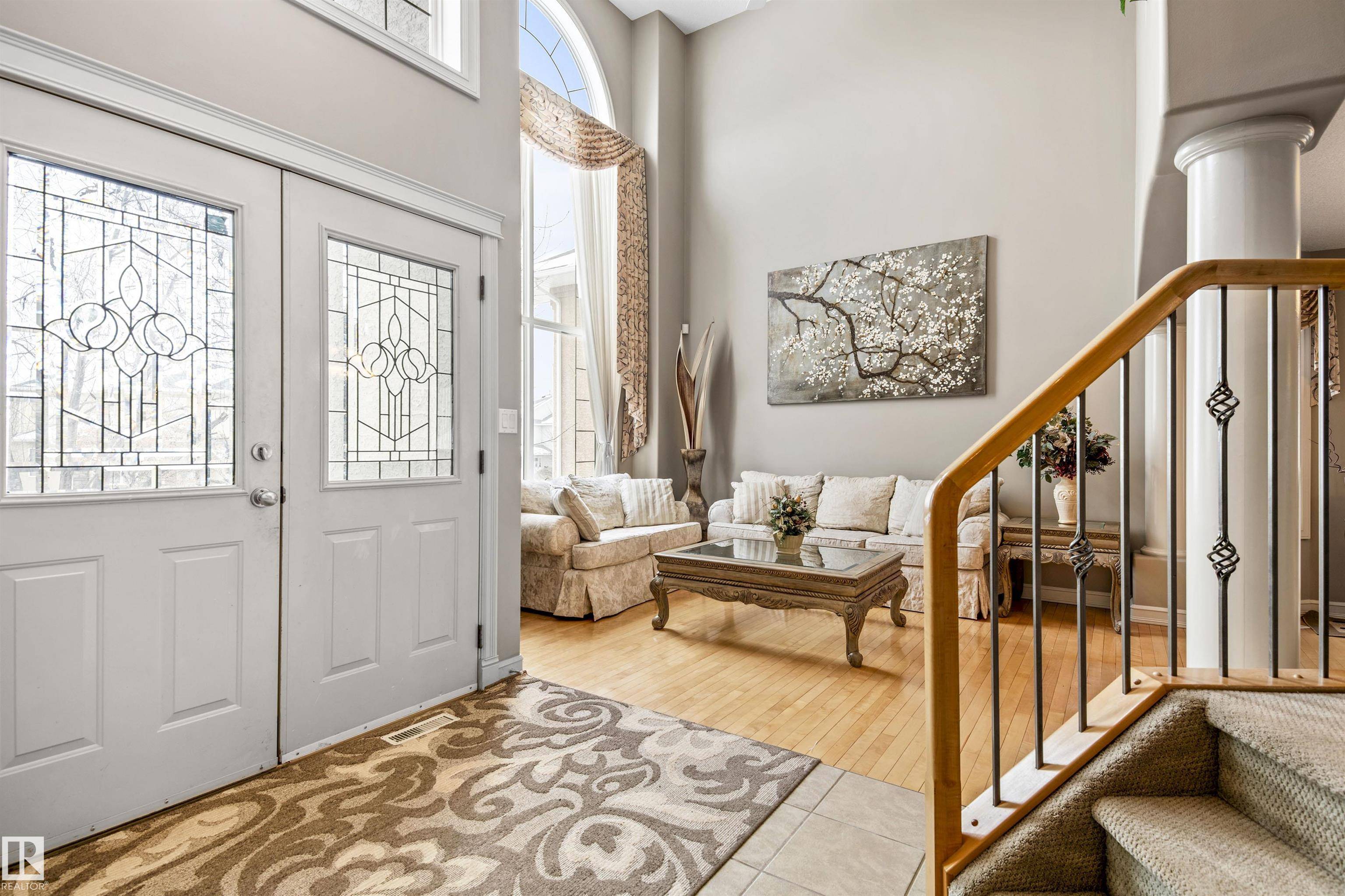 Edmonton, AB T6R 2V7,207 FALCONER LI NW