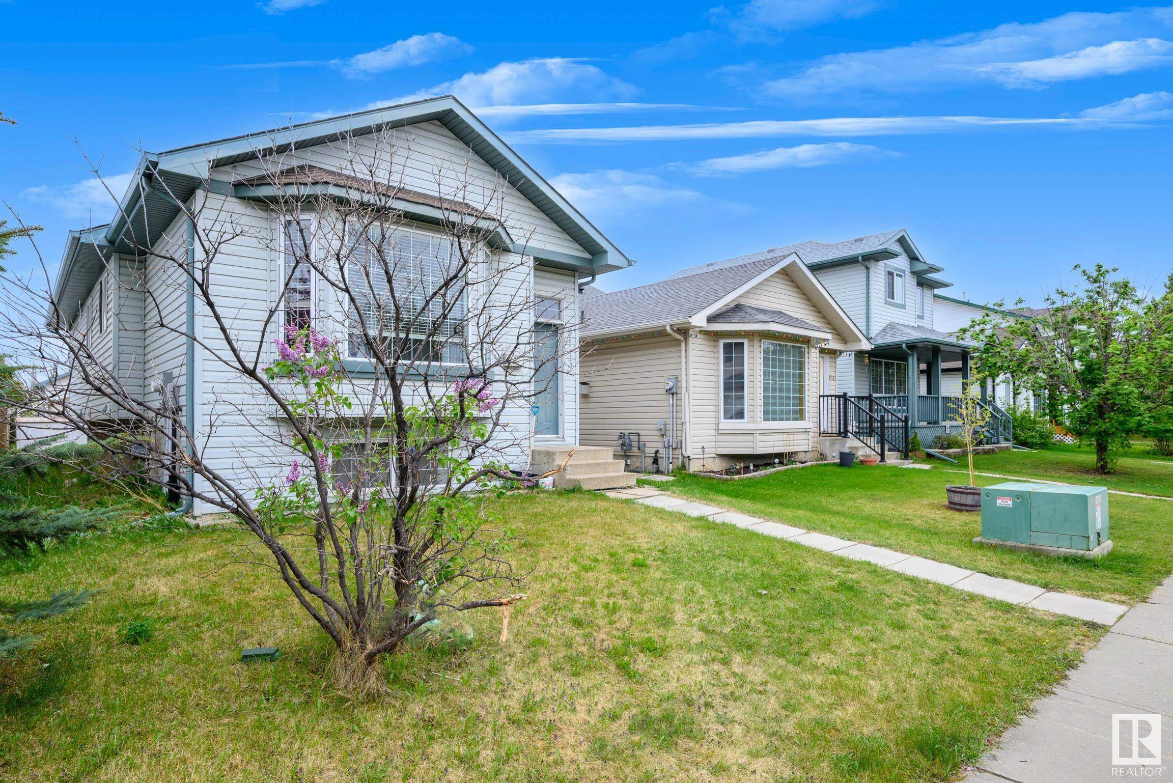 Edmonton, AB T5Z 3H5,9113 166 AV NW