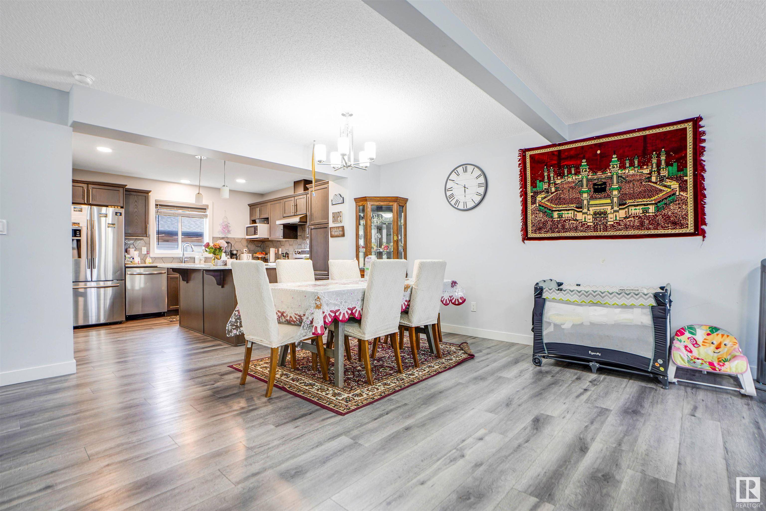 Edmonton, AB T6T 2J2,2611 14 AV NW
