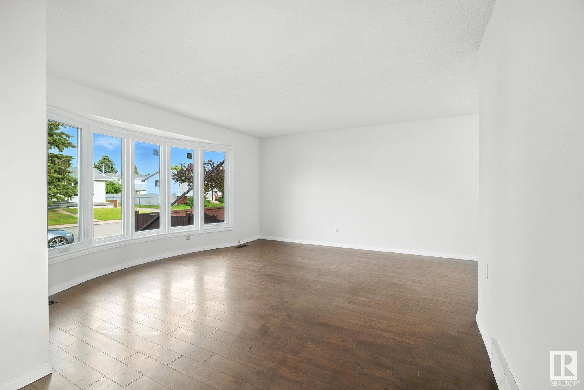 Edmonton, AB T6L 1X7,1436 63 ST NW