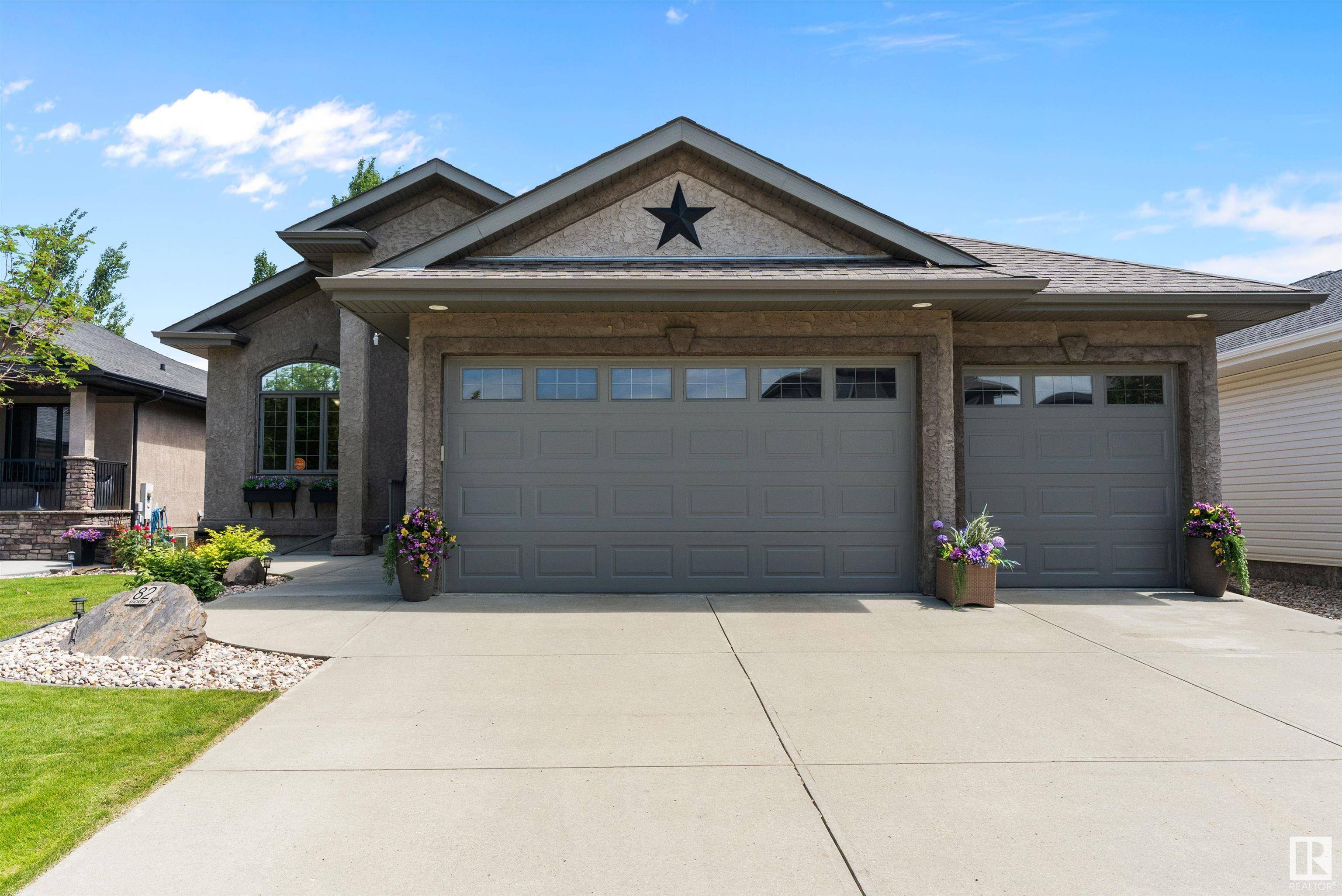 Leduc, AB T9E 8N7,82 Shores DR