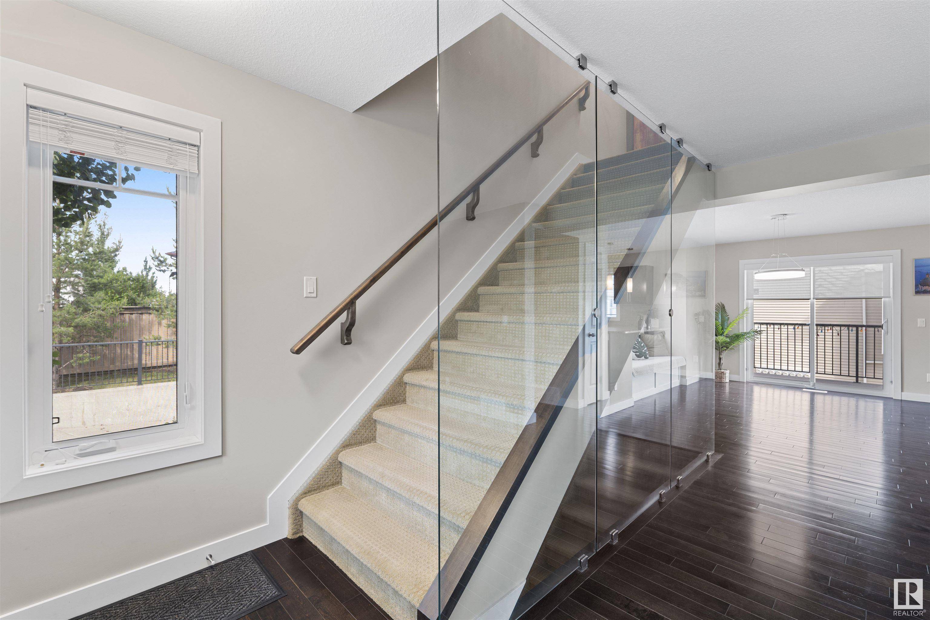 Edmonton, AB T6R 0N5,#27 7289 SOUTH TERWILLEGAR DR NW